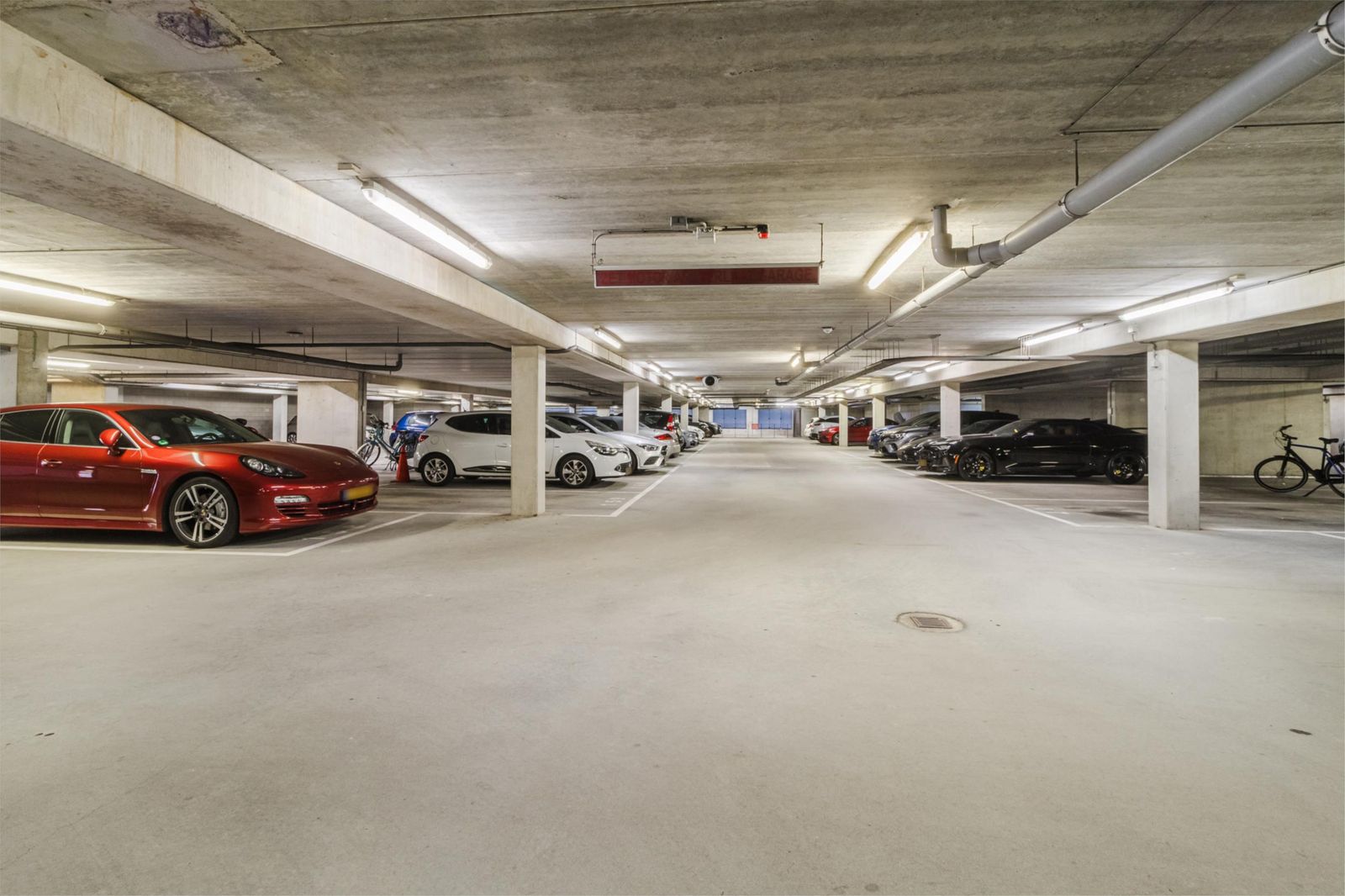 Simon Carmiggelthof 129