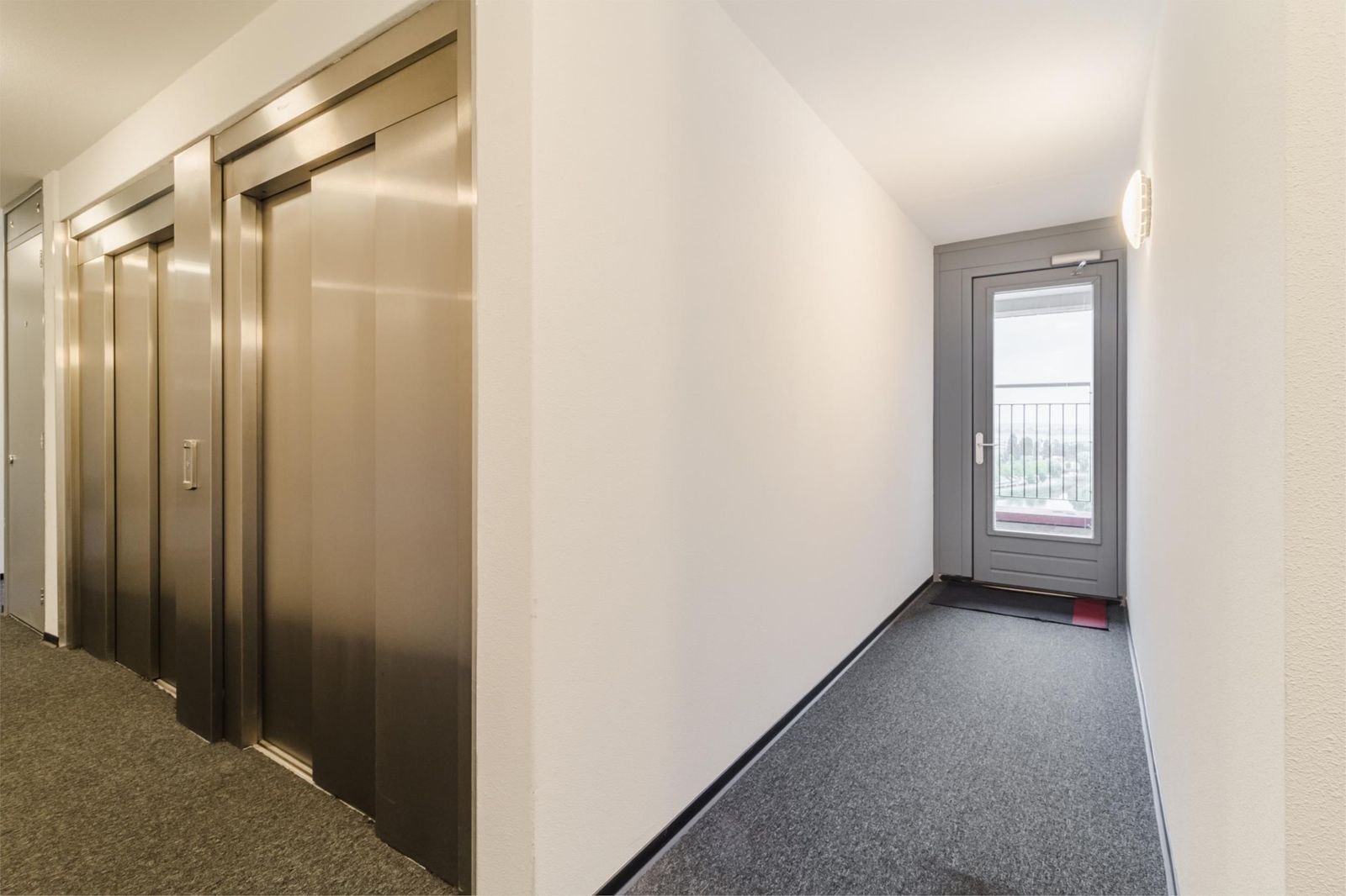 Simon Carmiggelthof 129