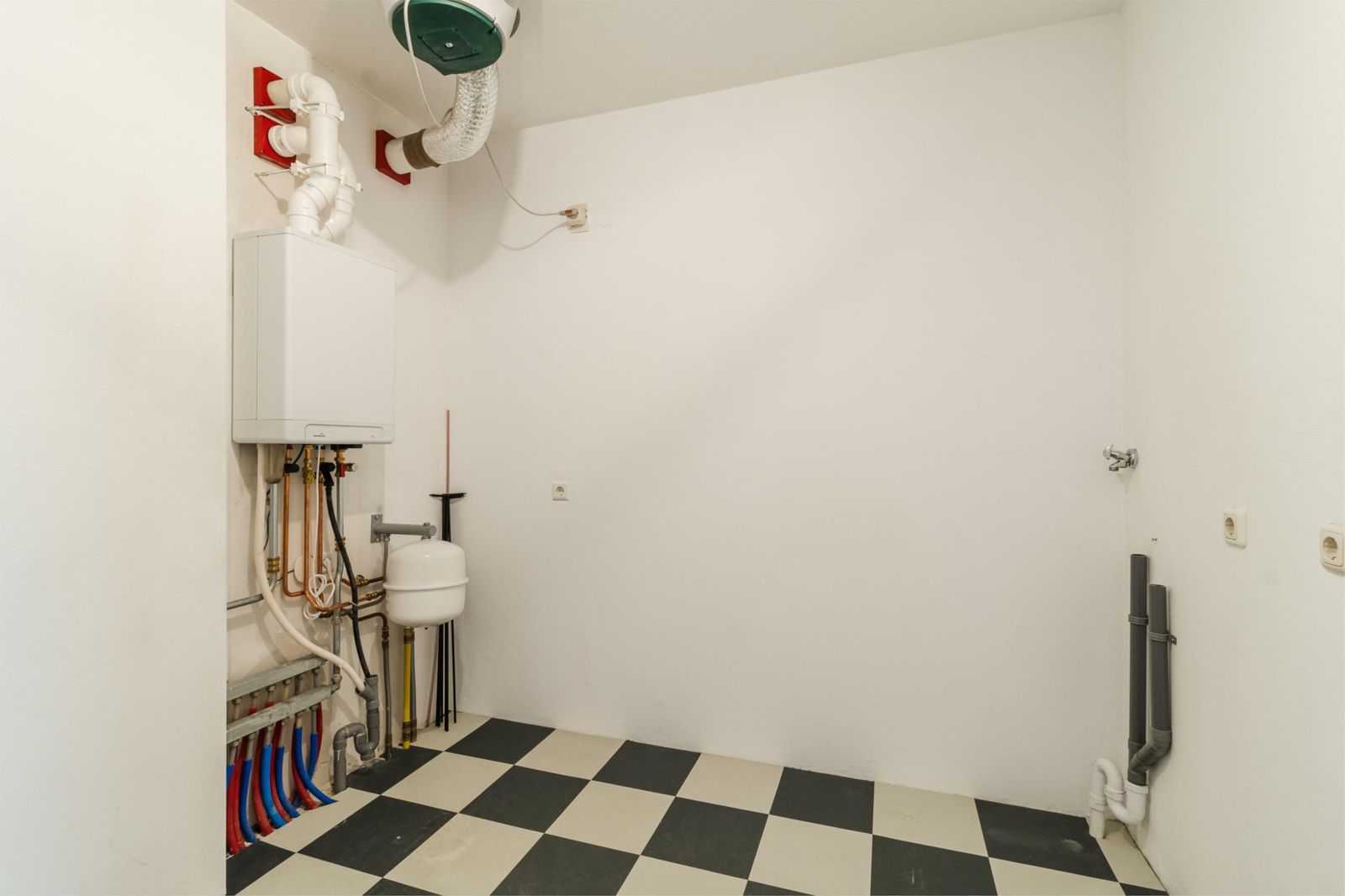 Simon Carmiggelthof 129