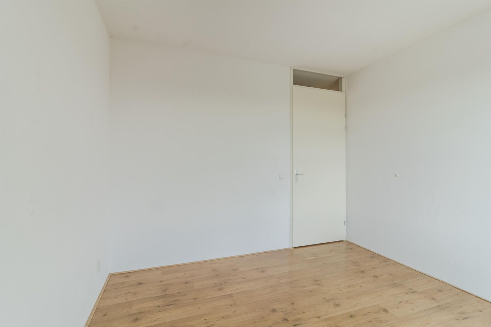 Simon Carmiggelthof 129