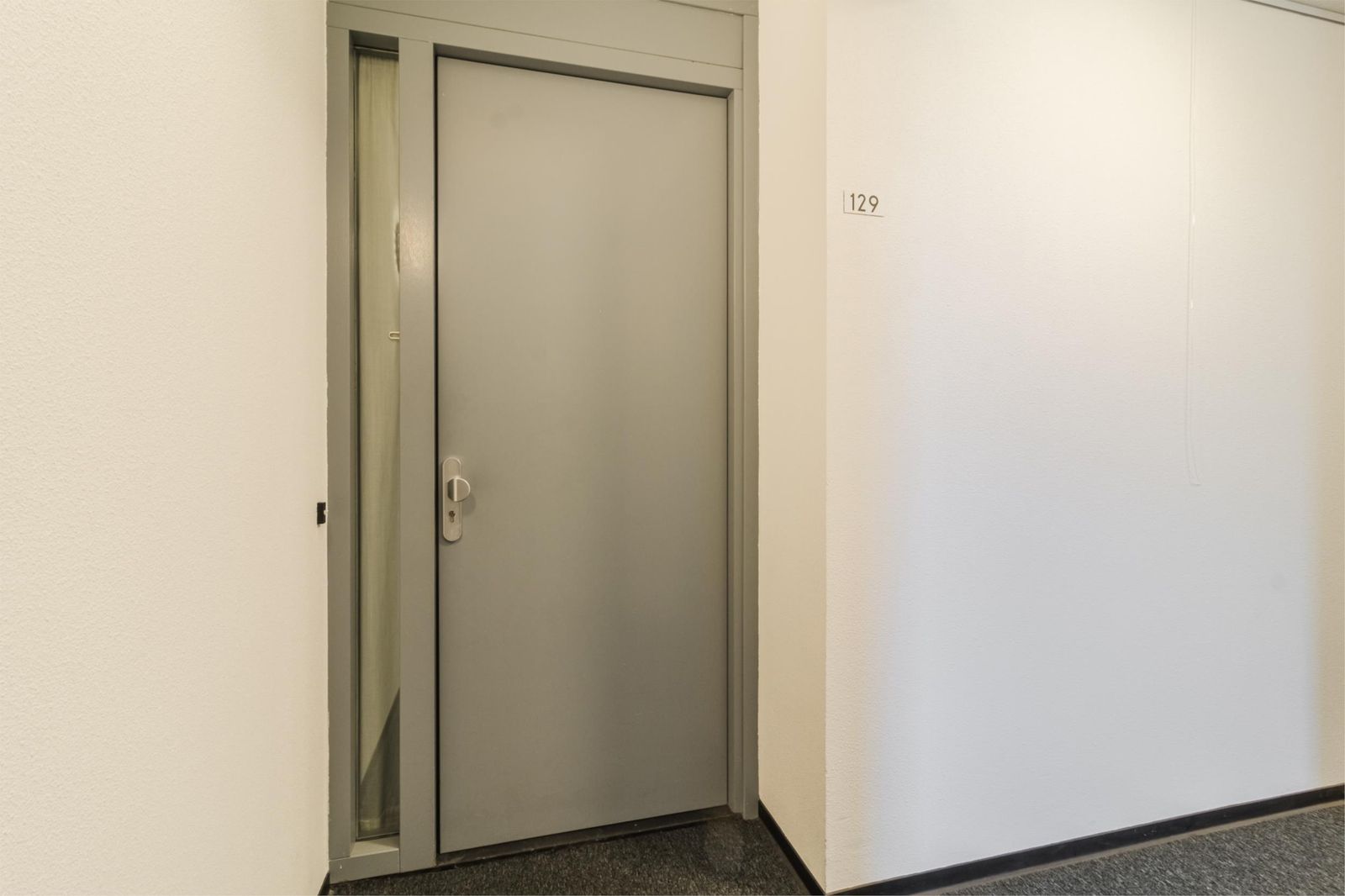 Simon Carmiggelthof 129