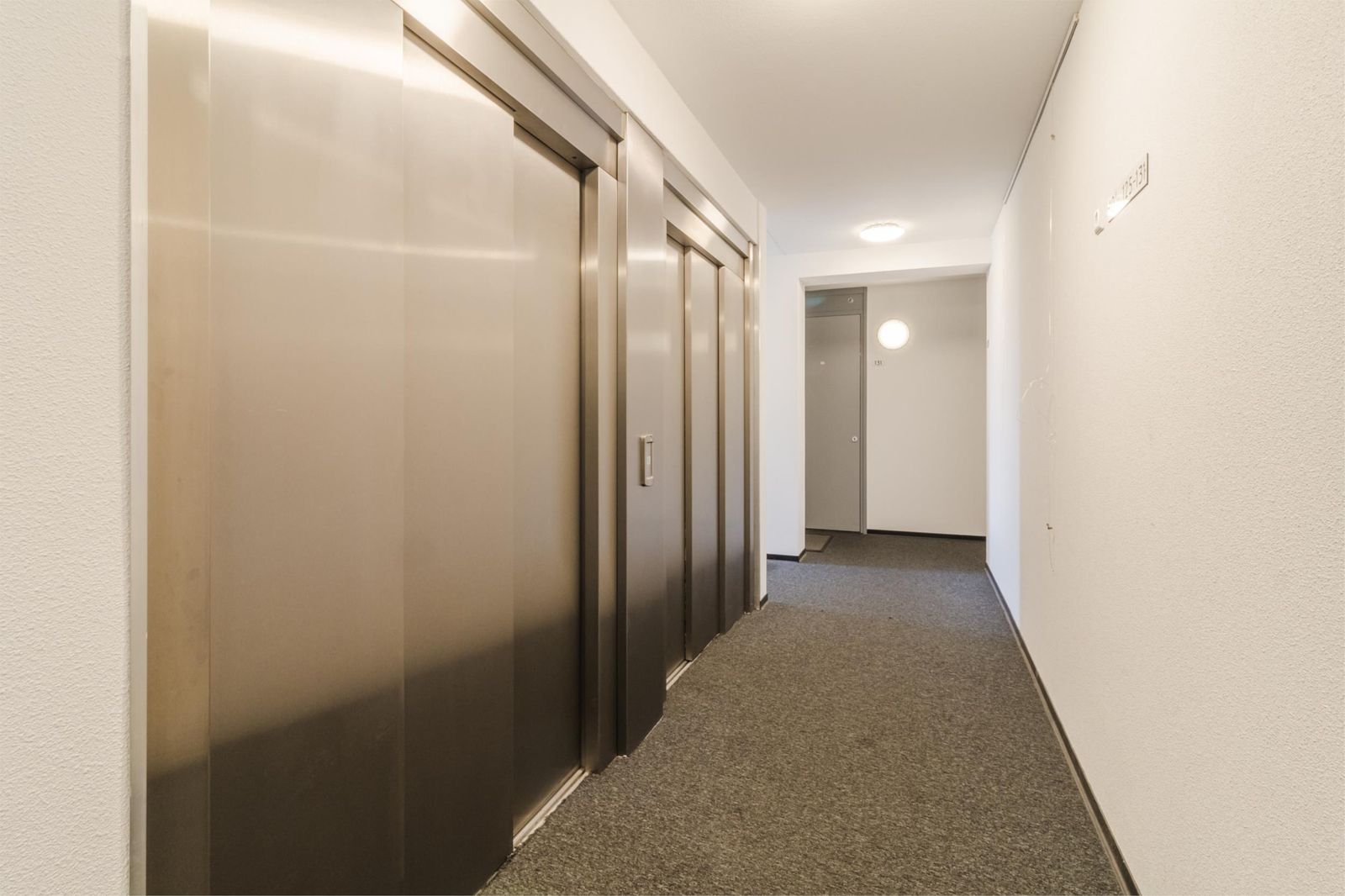 Simon Carmiggelthof 129