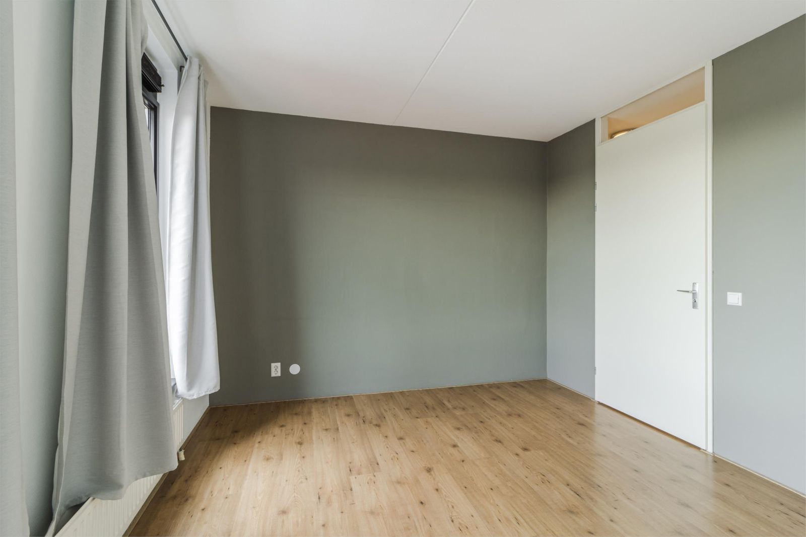 Simon Carmiggelthof 129