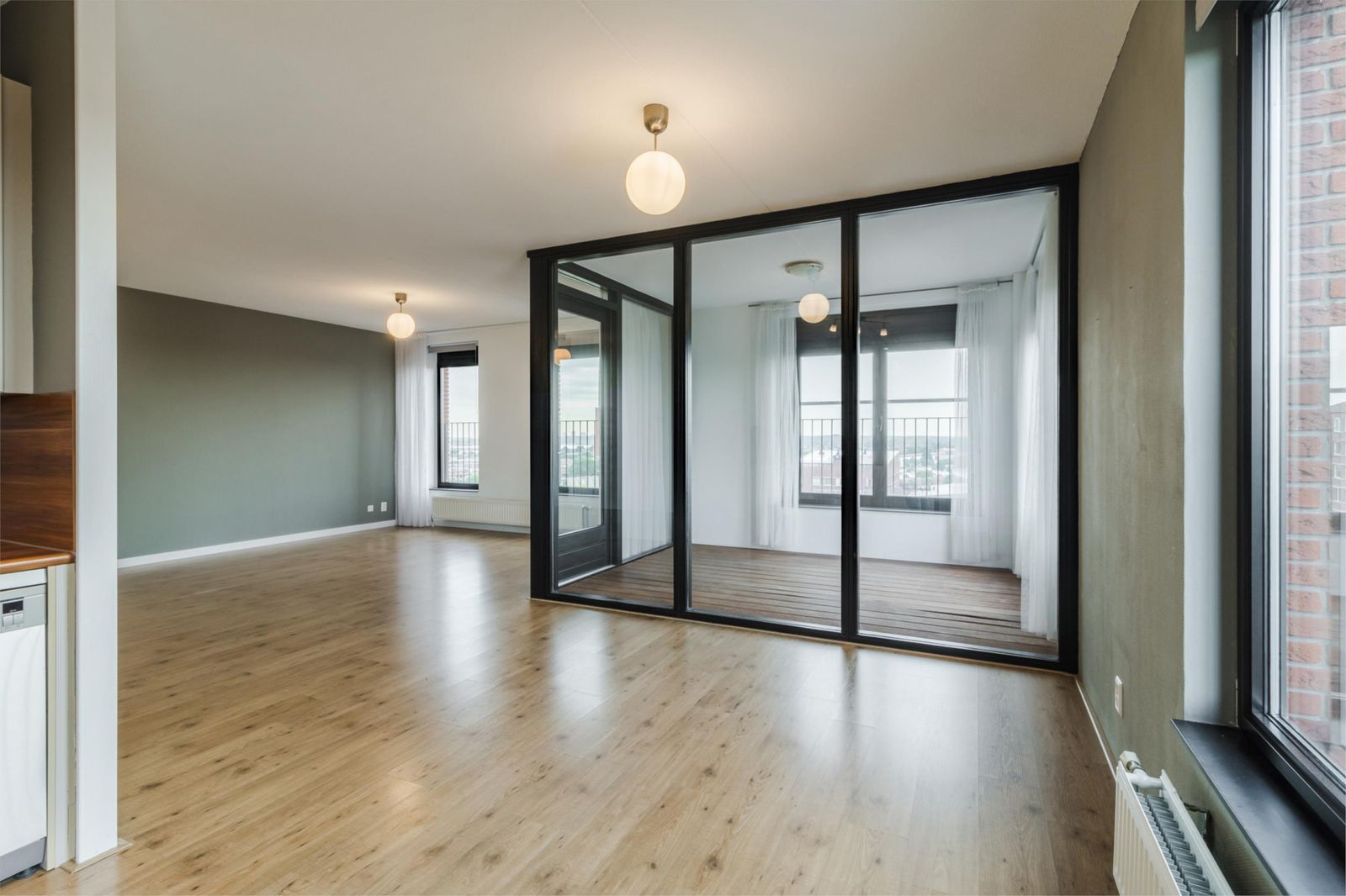 Simon Carmiggelthof 129