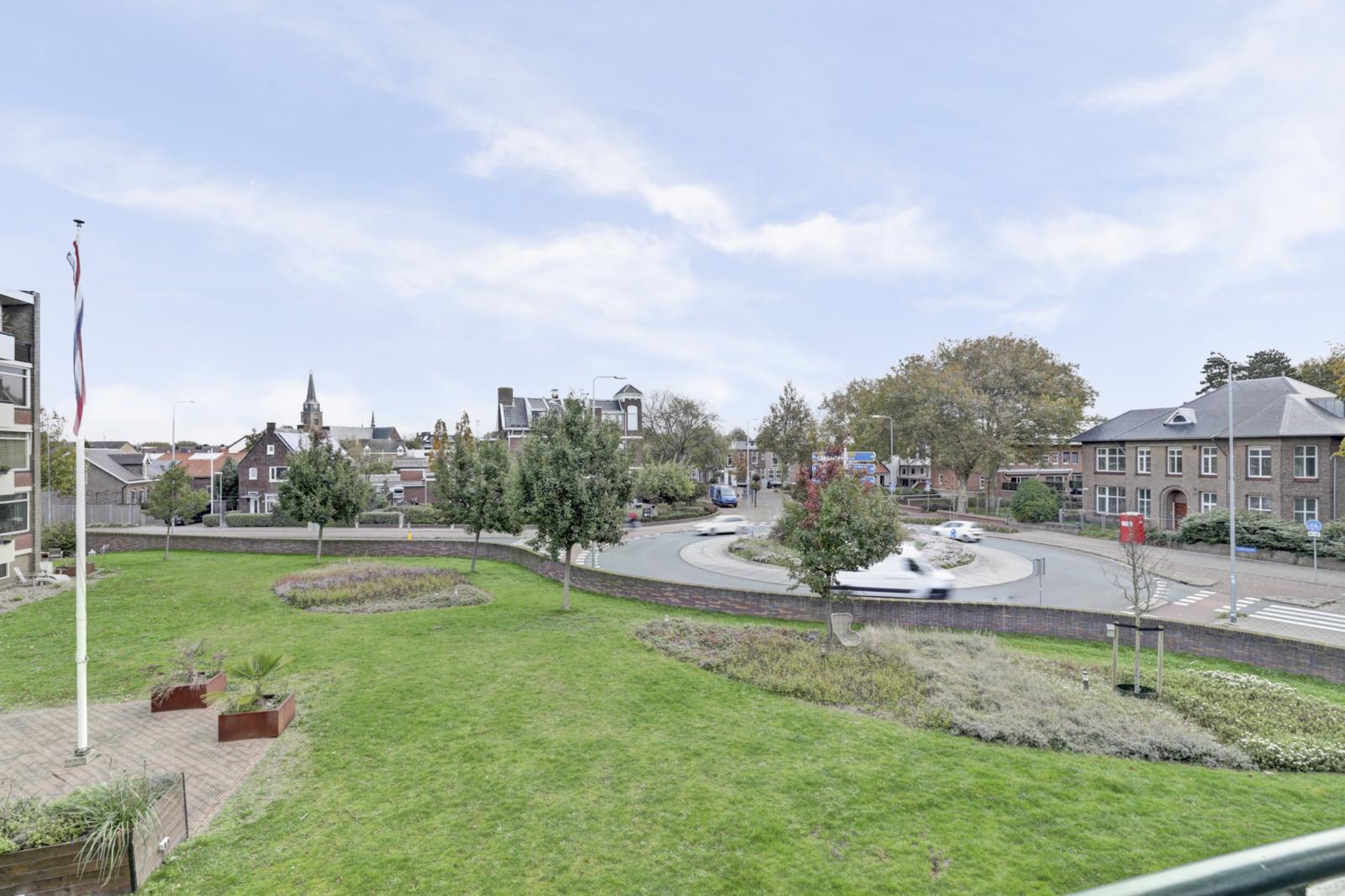 Van den Endelaan 127