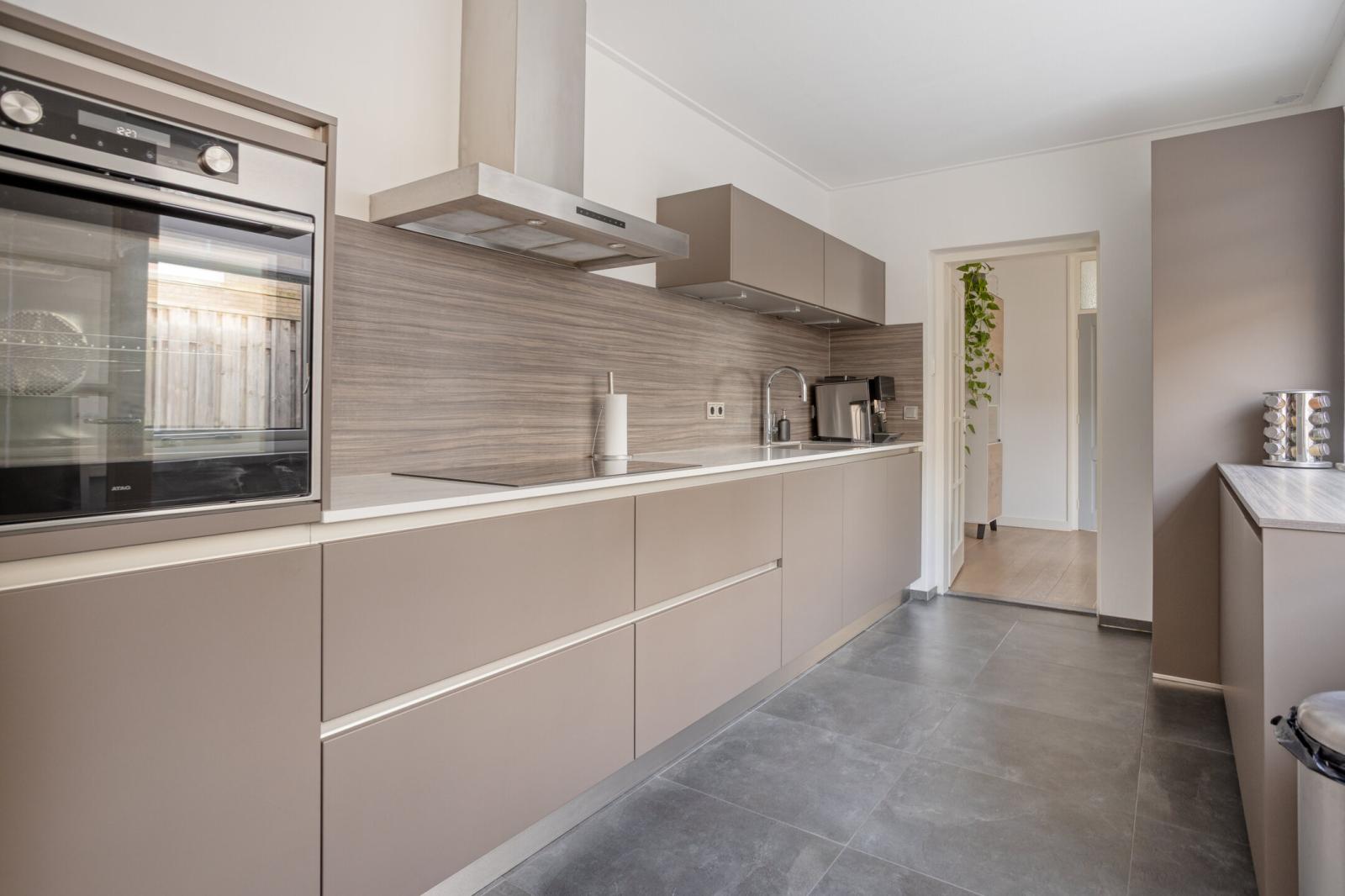 Frank van Borsselenstraat 14