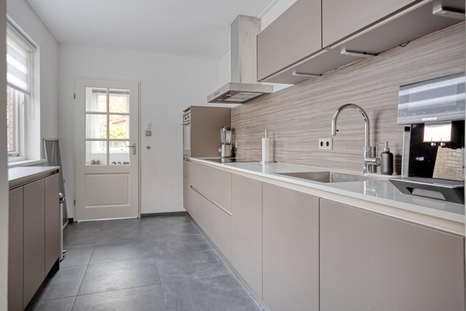 Frank van Borsselenstraat 14