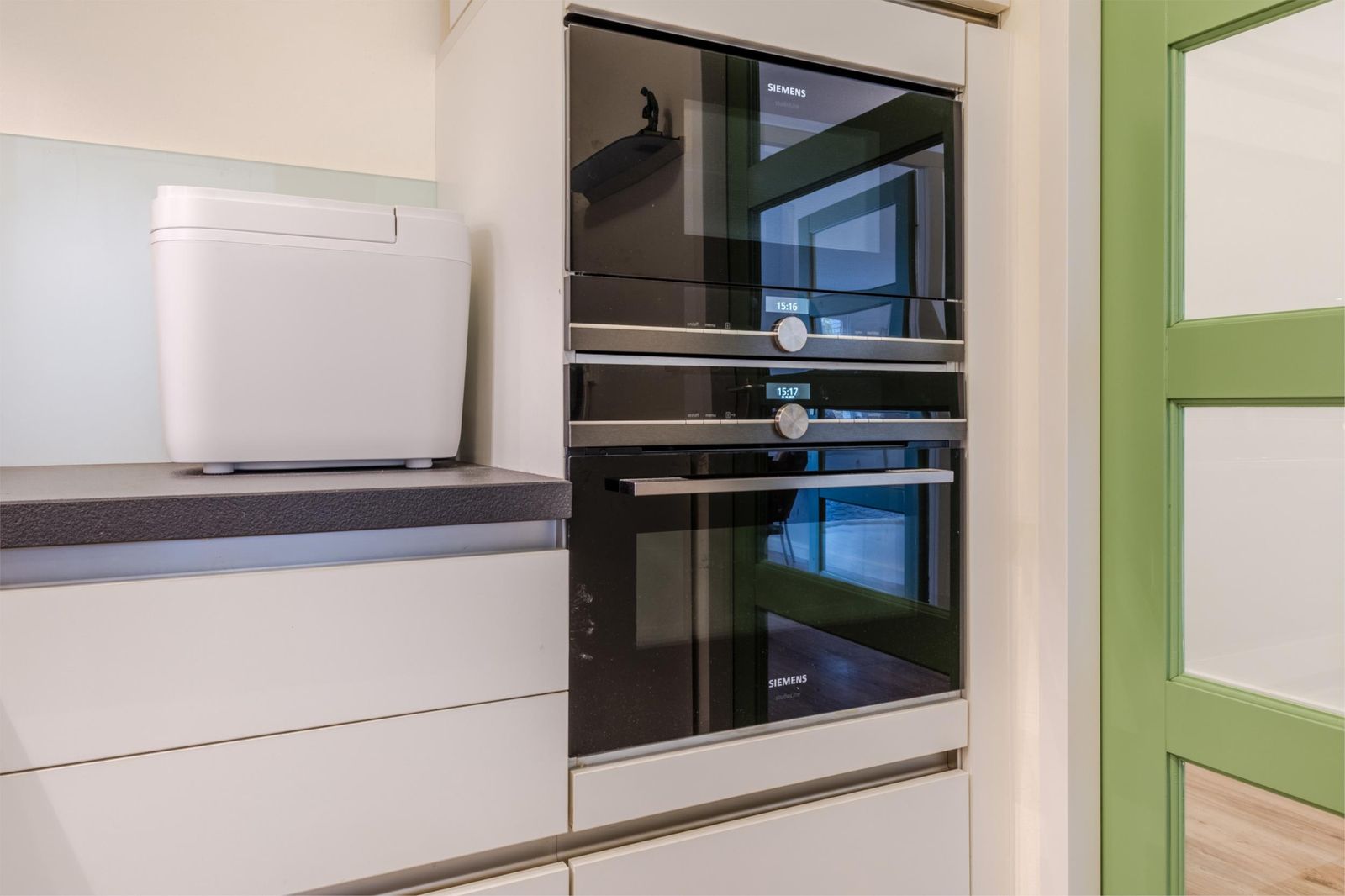 Bezuidenhoutseweg 351A