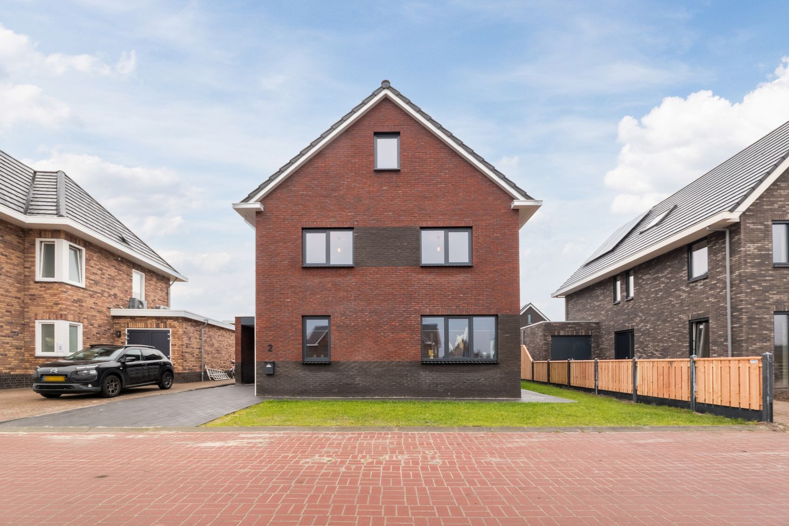 Van Ruysdaelplantsoen 2