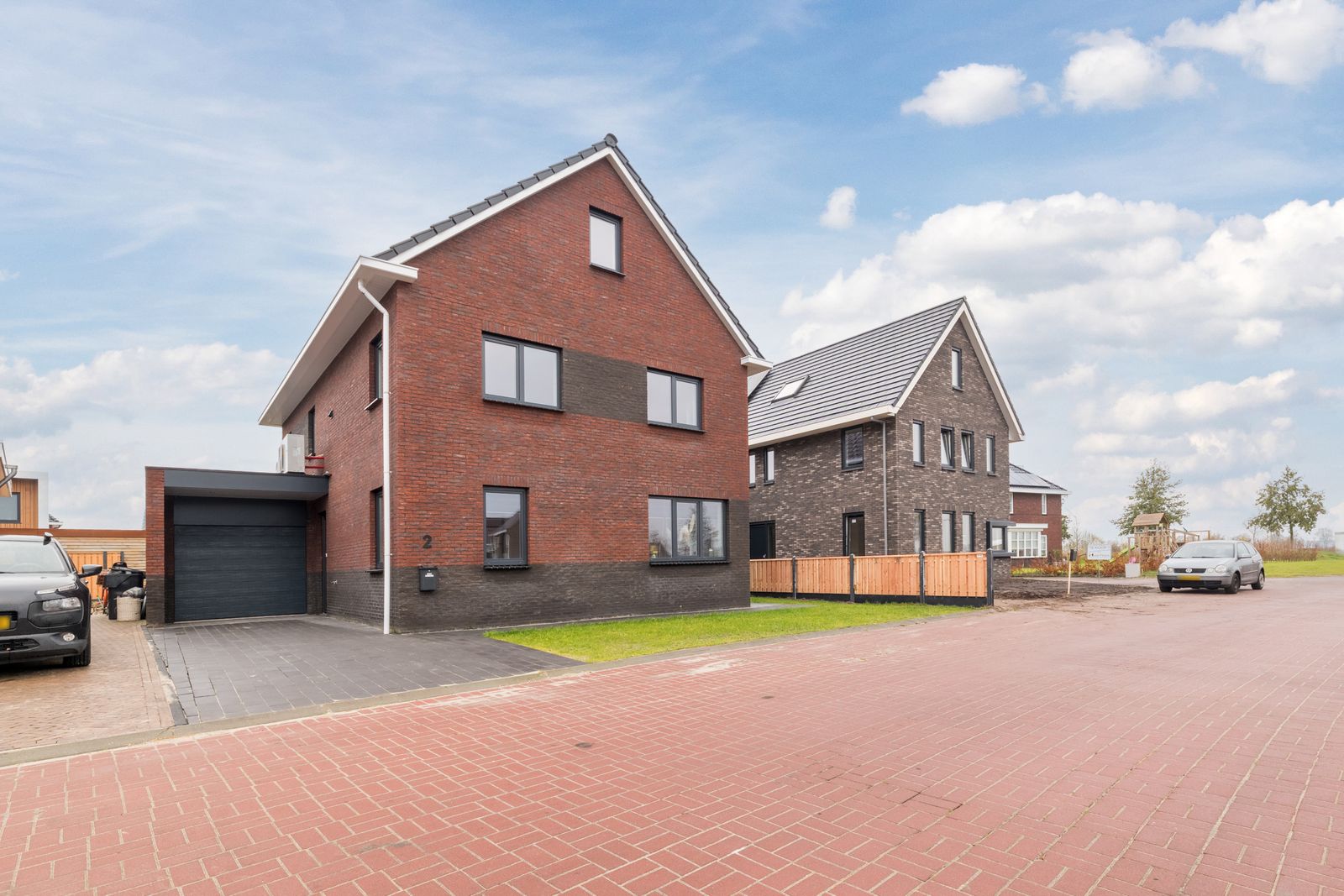 Van Ruysdaelplantsoen 2