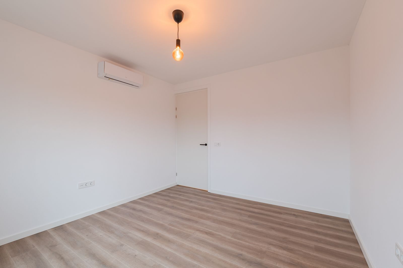 Van Ruysdaelplantsoen 2