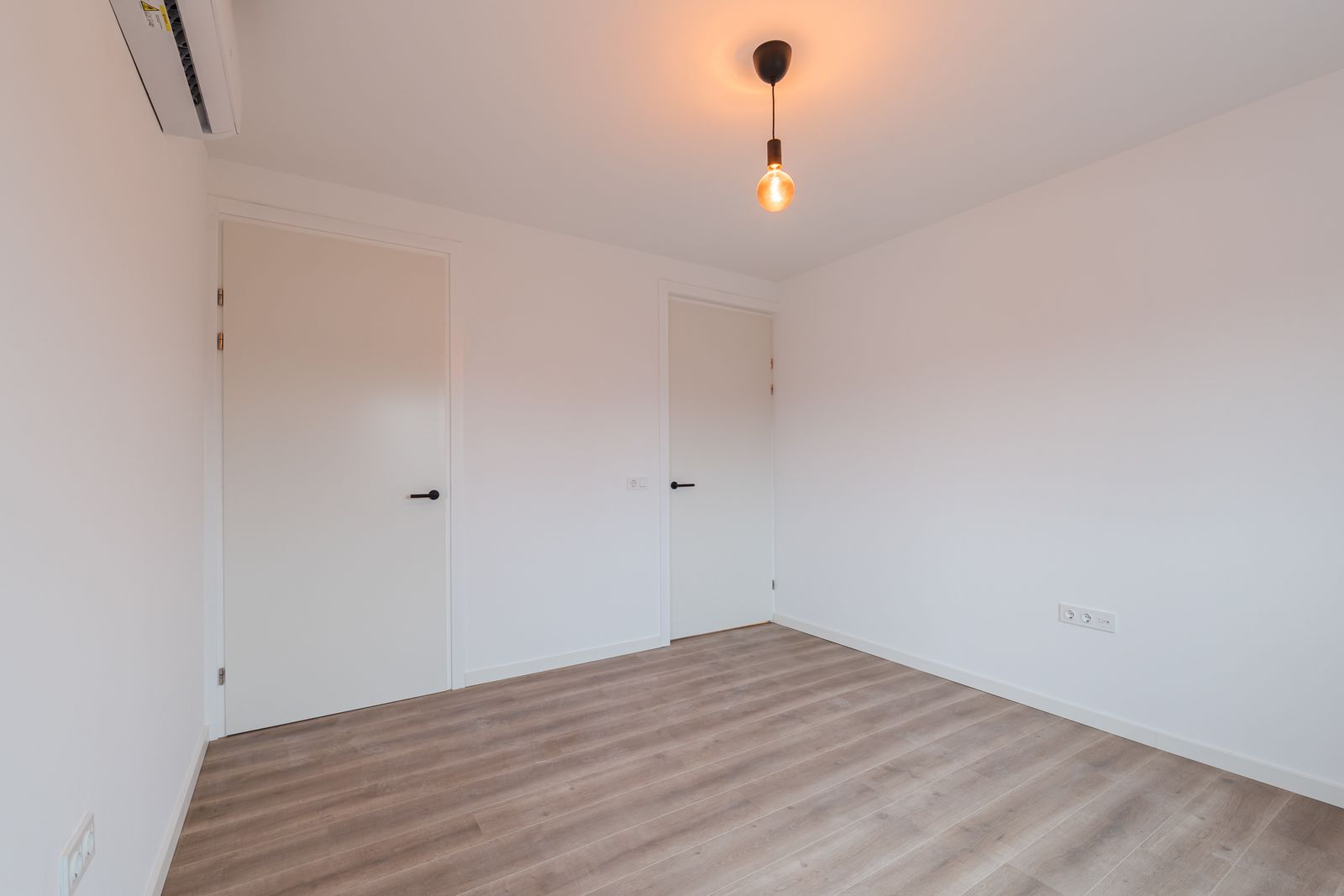 Van Ruysdaelplantsoen 2