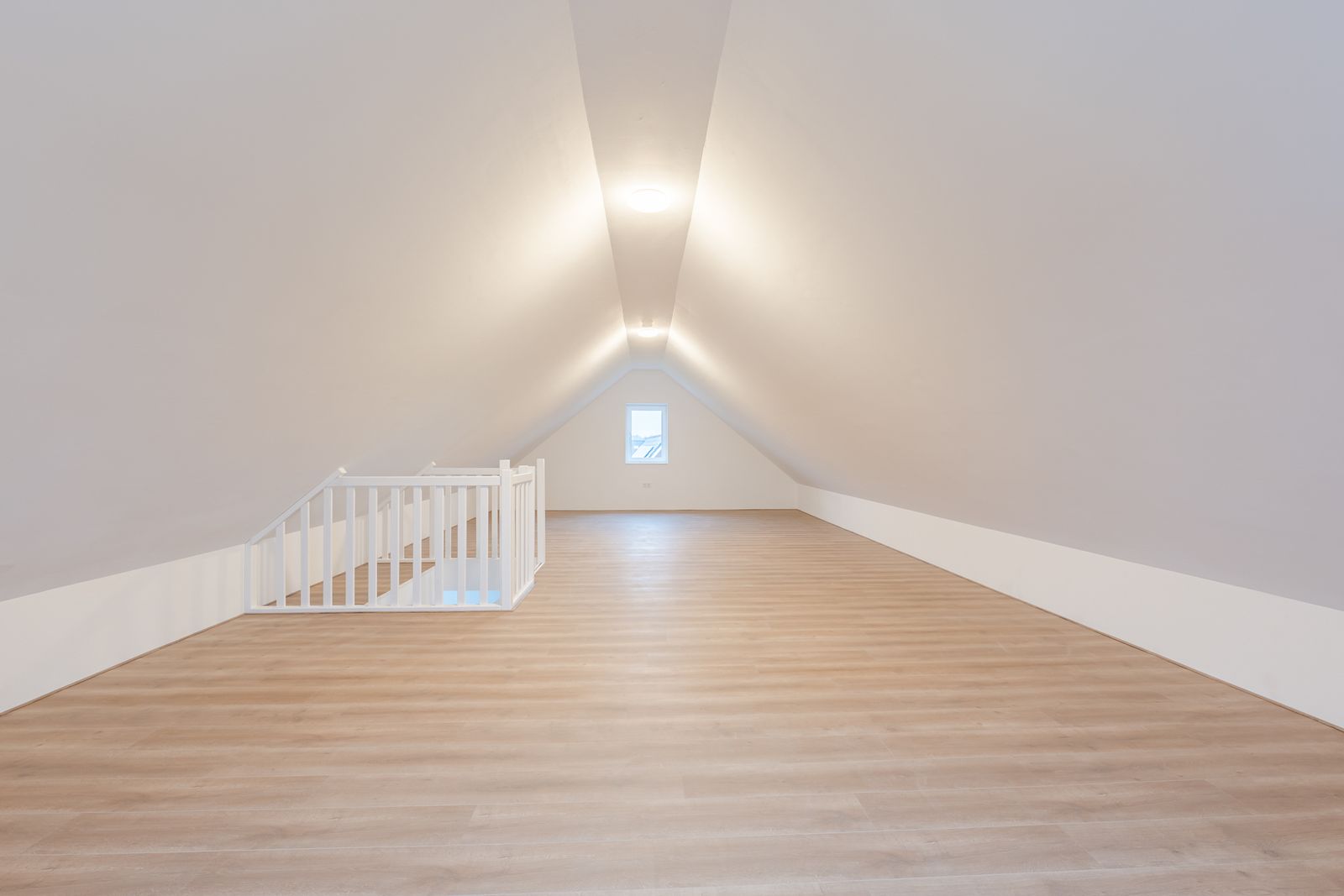 Van Ruysdaelplantsoen 2