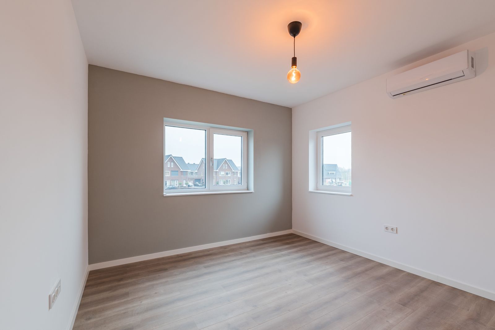 Van Ruysdaelplantsoen 2