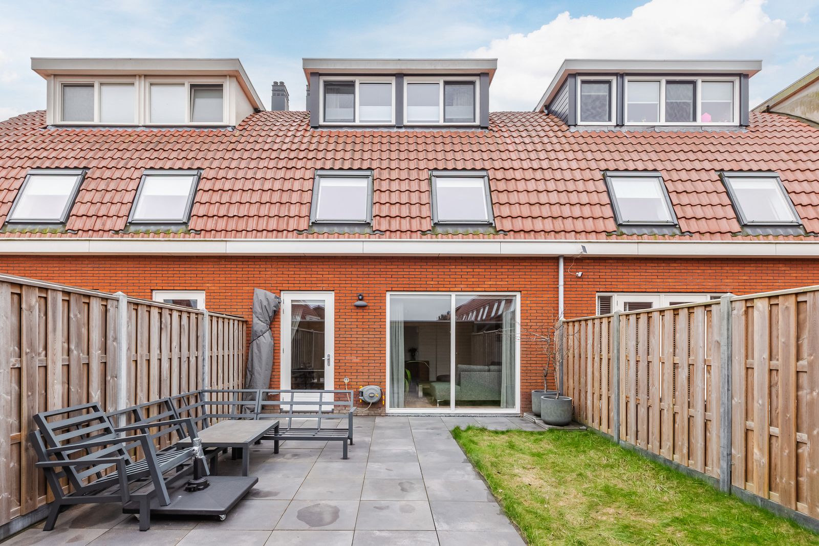 M. Kropholler-Staalstraat 9