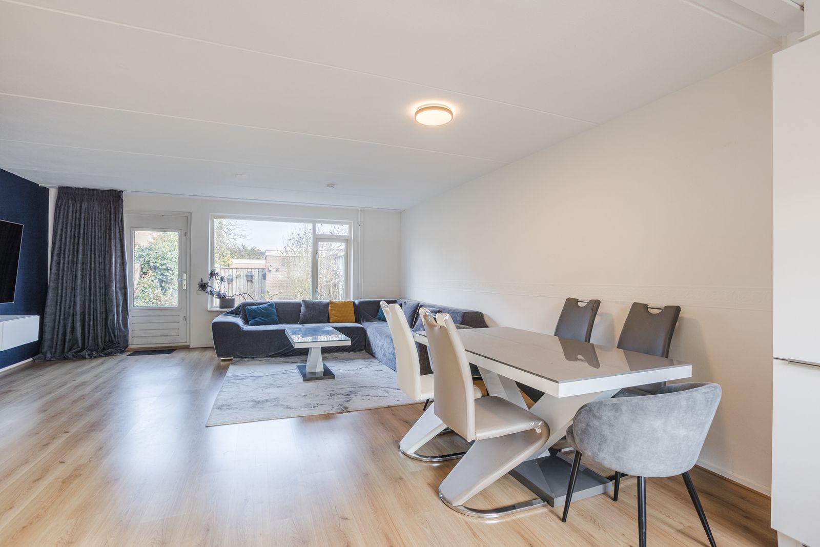 Louis van Gasterenstraat 194