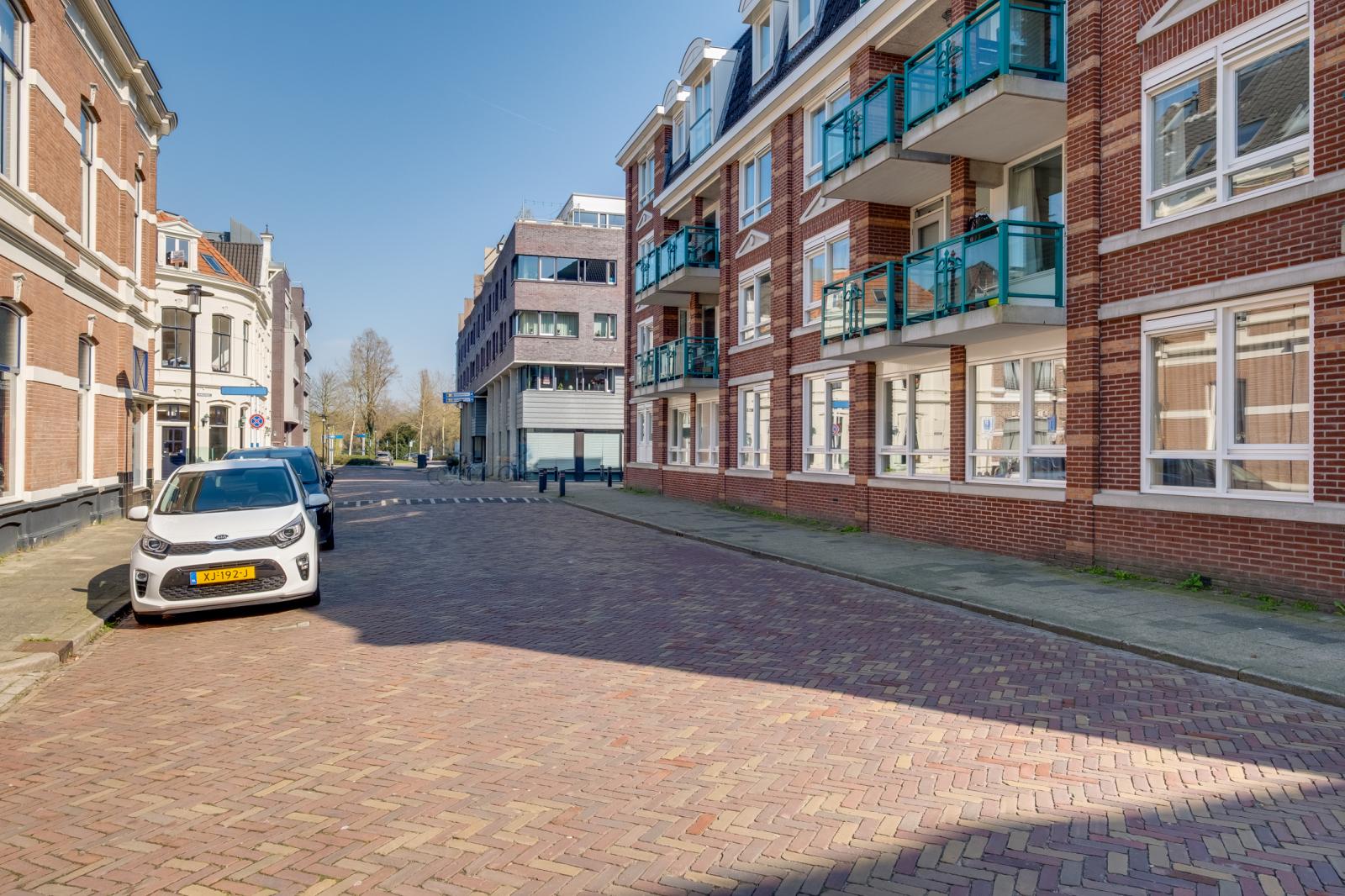 Graaf van Burenstraat 2F27