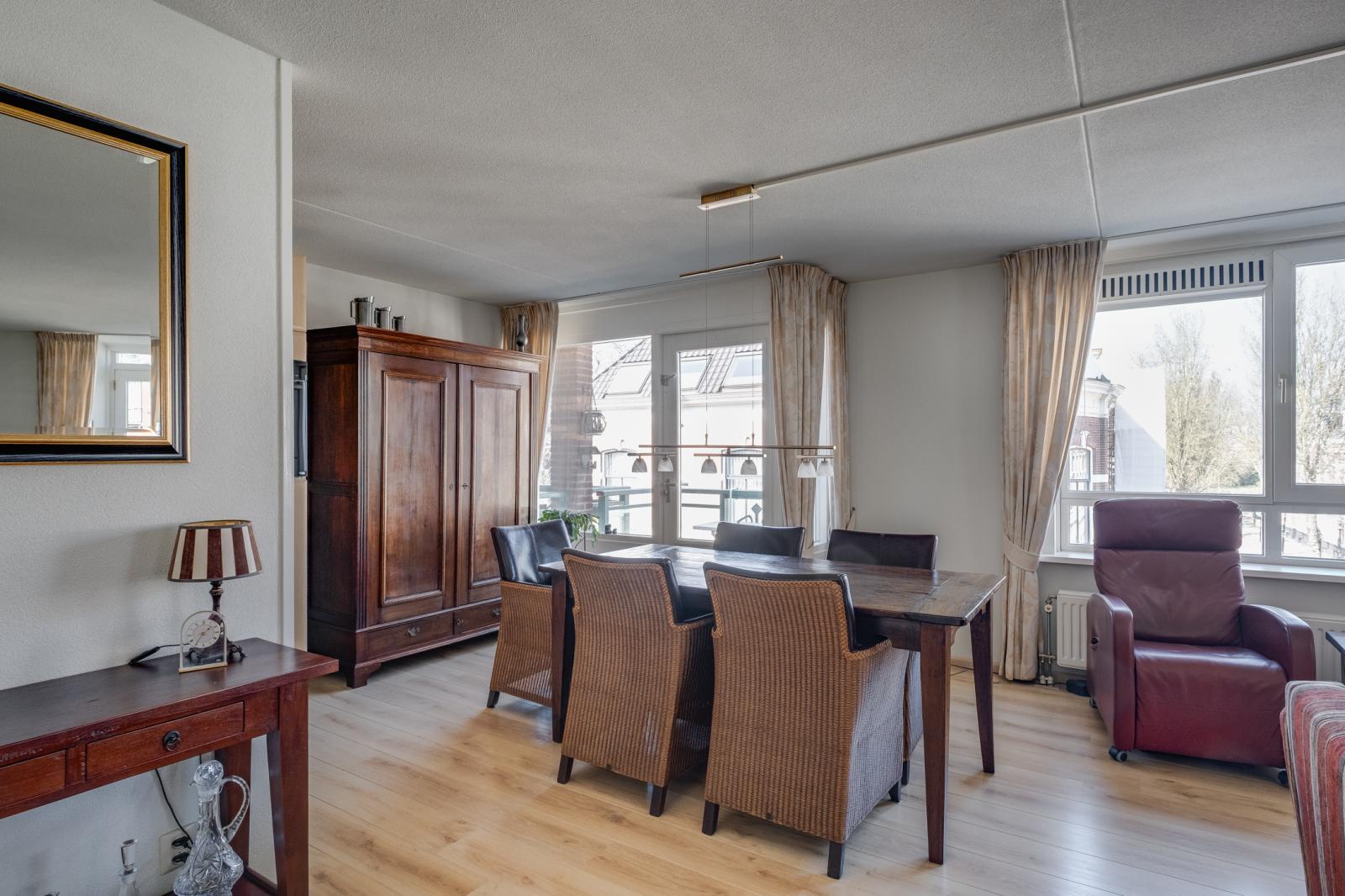 Graaf van Burenstraat 2F27