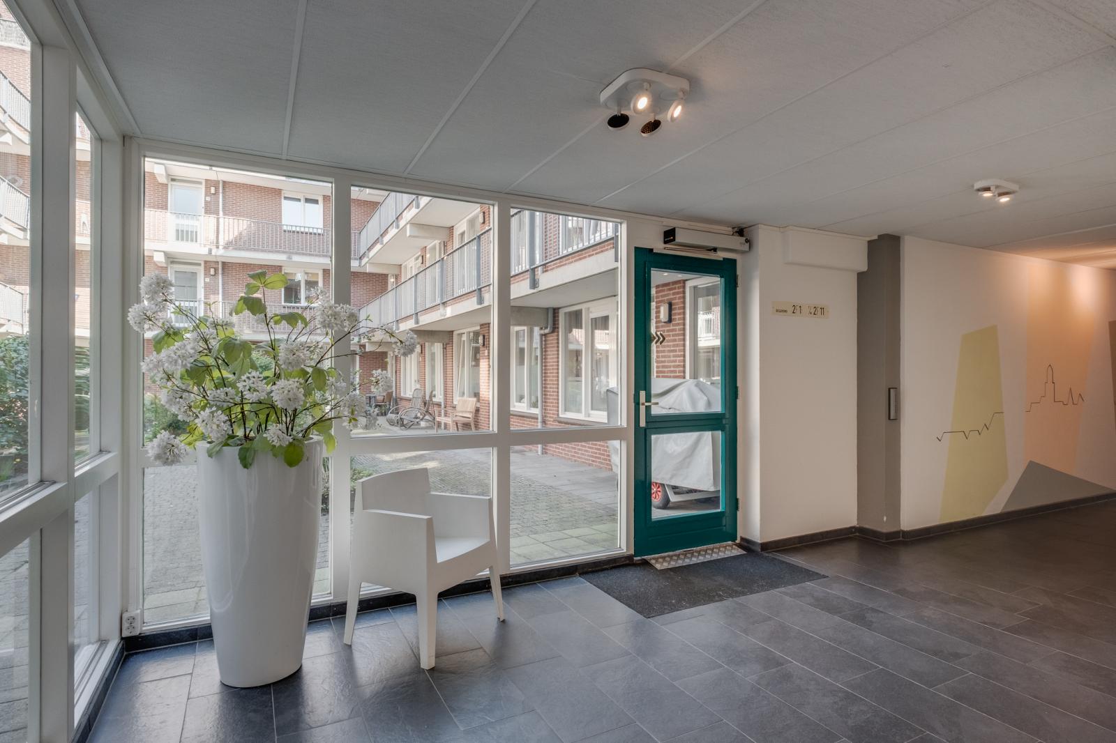 Graaf van Burenstraat 2F27