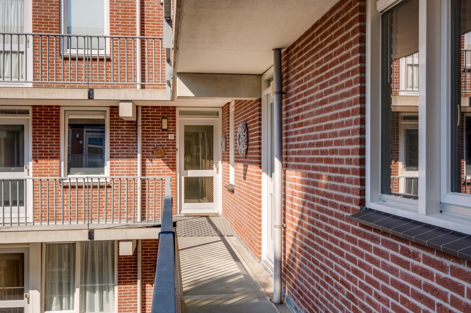 Graaf van Burenstraat 2F27