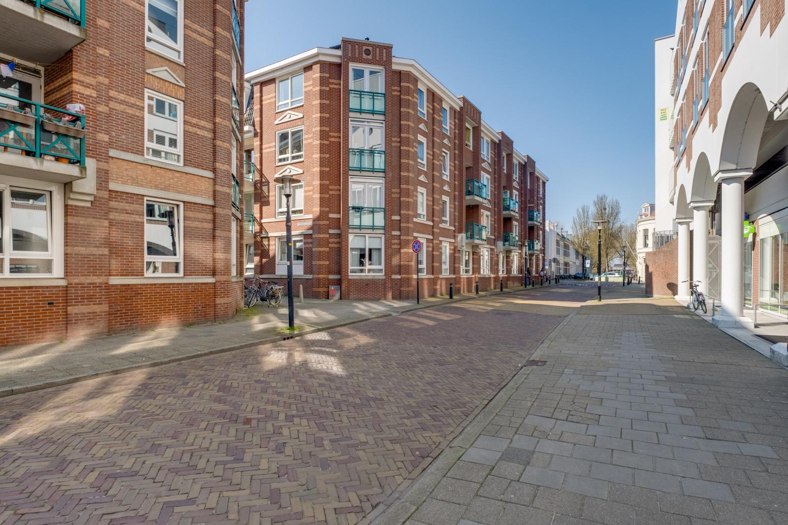 Graaf van Burenstraat 2F27