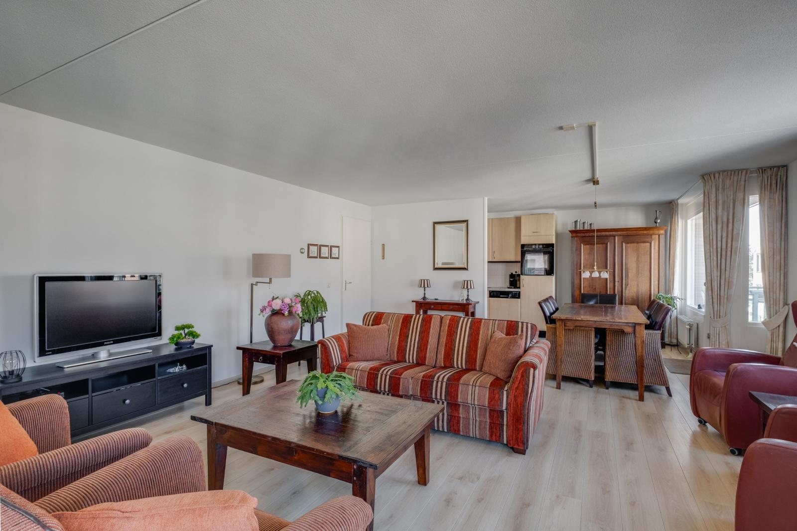 Graaf van Burenstraat 2F27