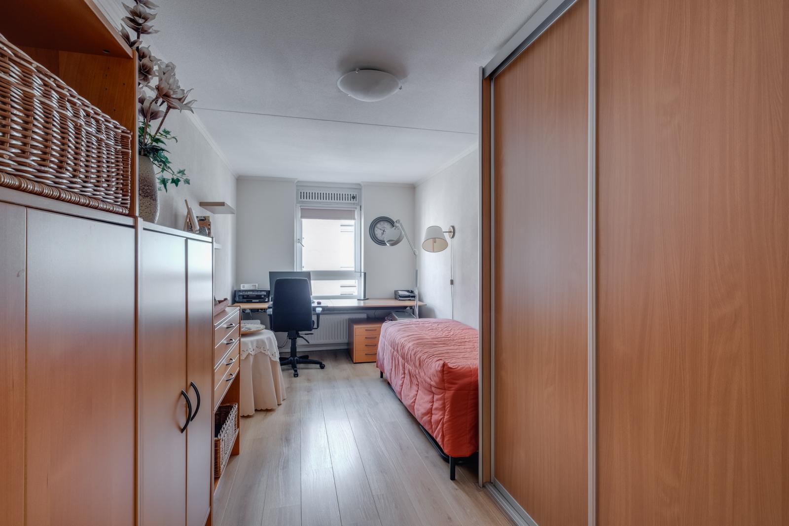 Graaf van Burenstraat 2F27