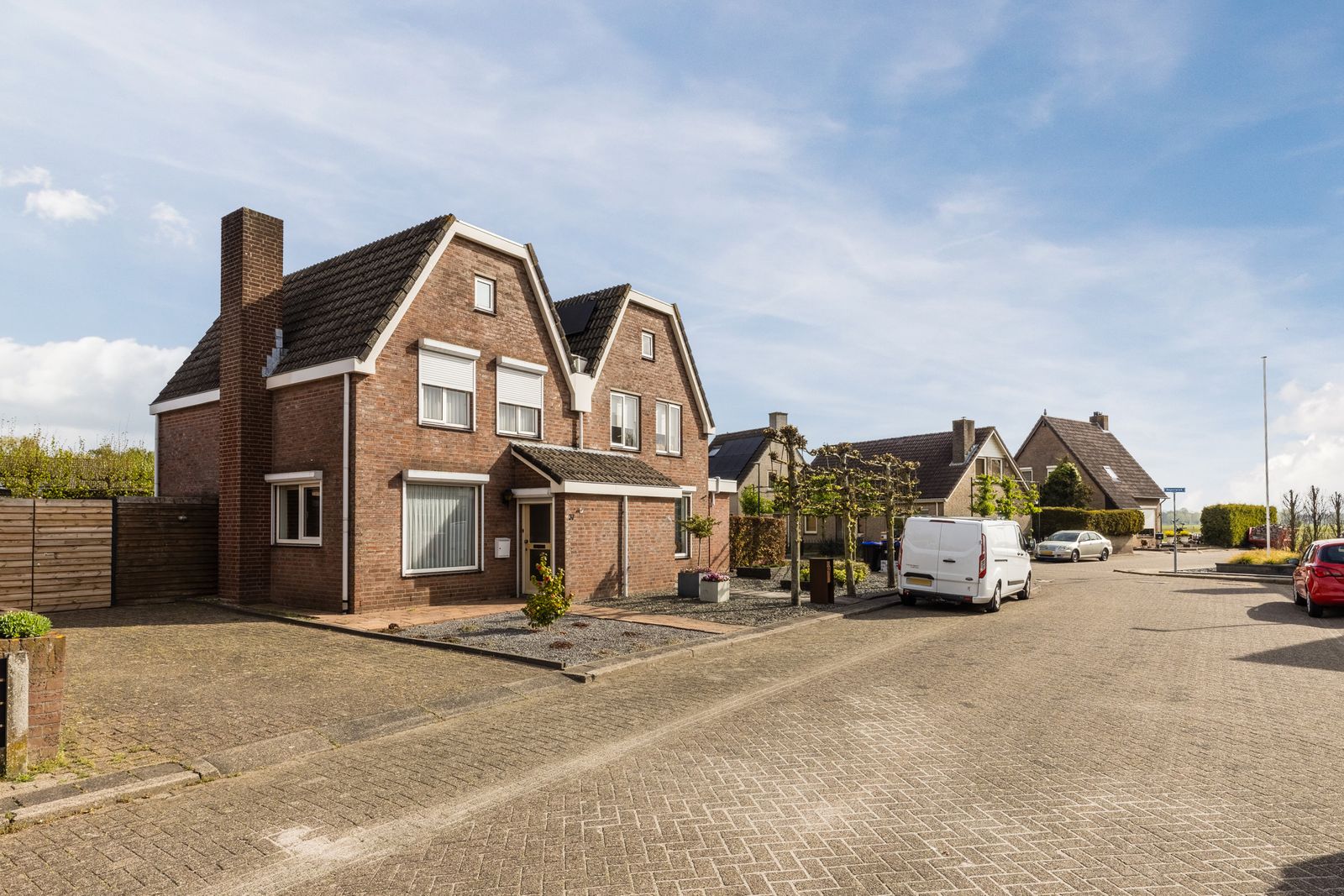 Koperwiek 37