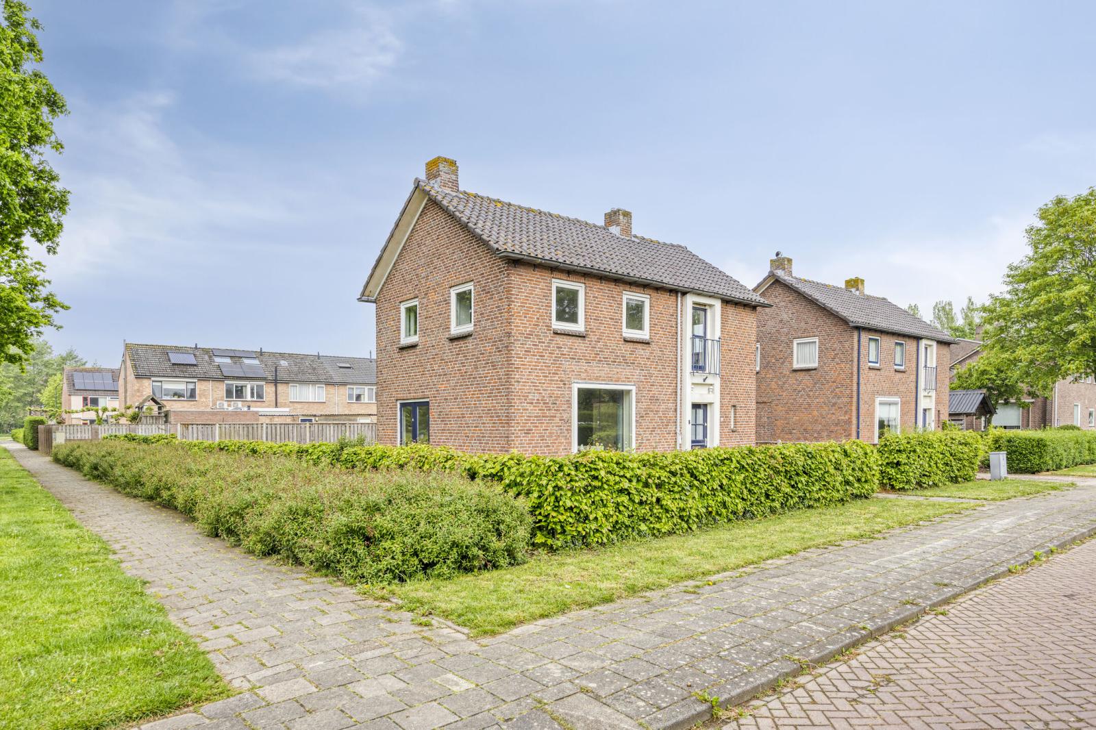 Zuideveldlaan 16