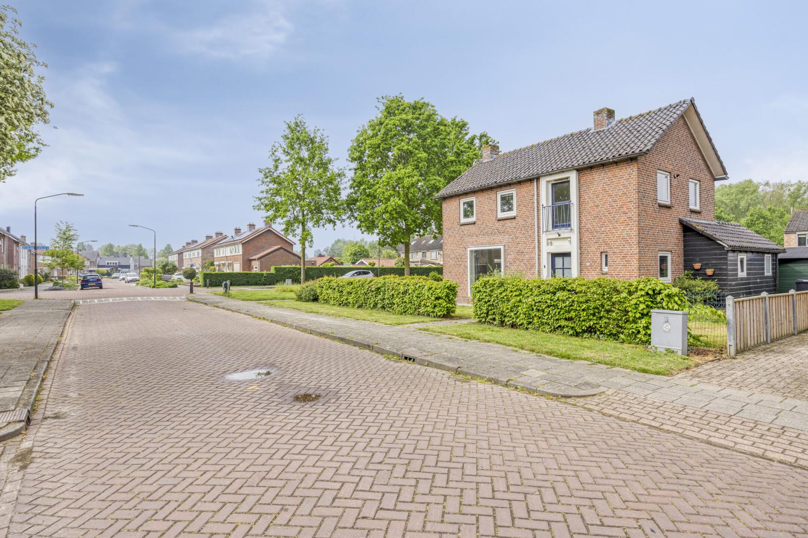 Zuideveldlaan 16