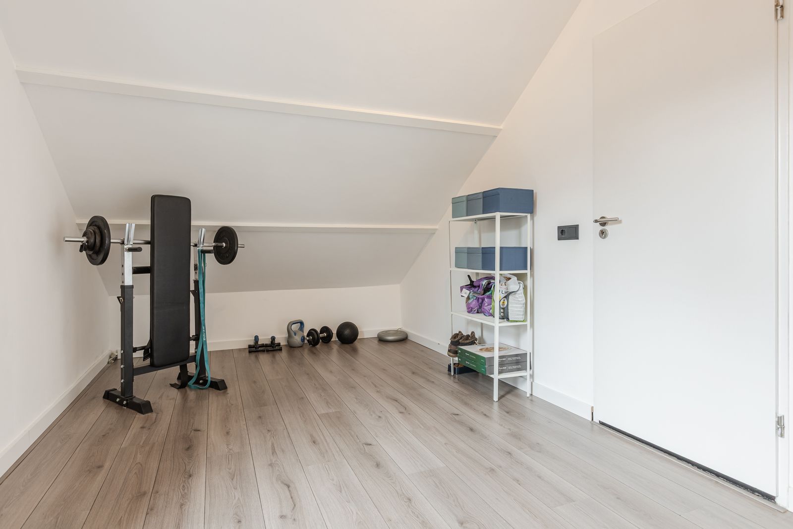 Spoorstraat 27