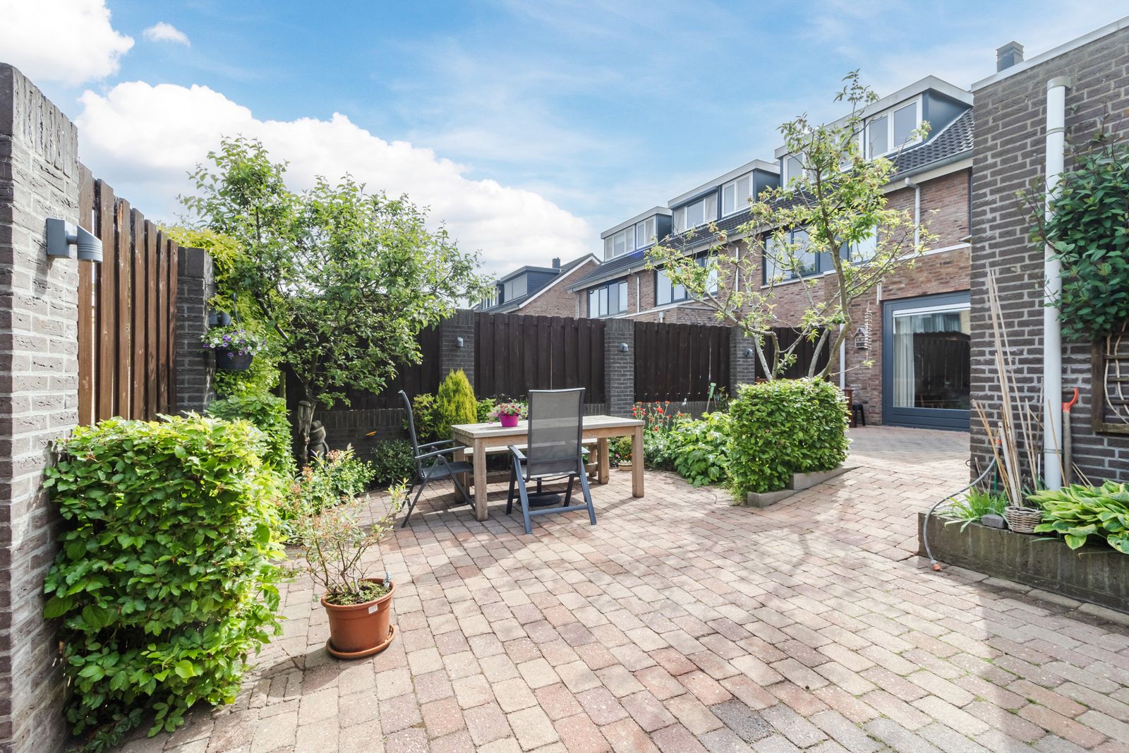 Vrouwe Van Loonstraat 19