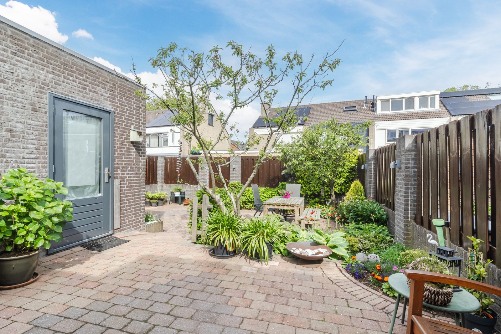 Vrouwe Van Loonstraat 19
