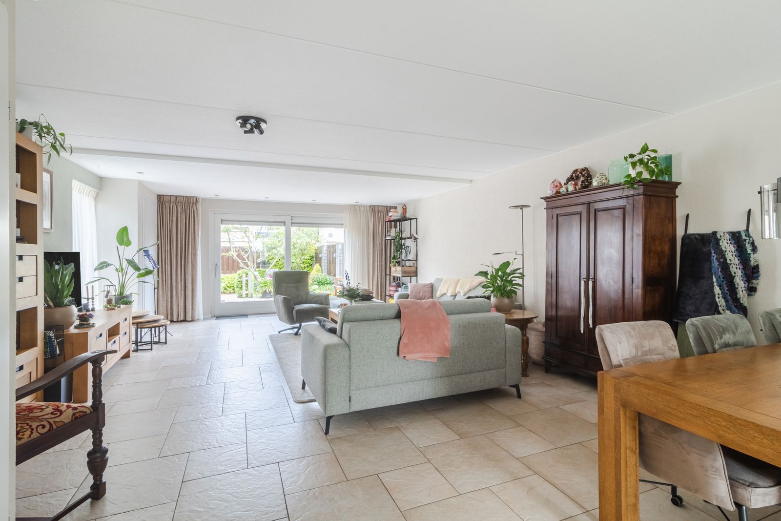 Vrouwe Van Loonstraat 19