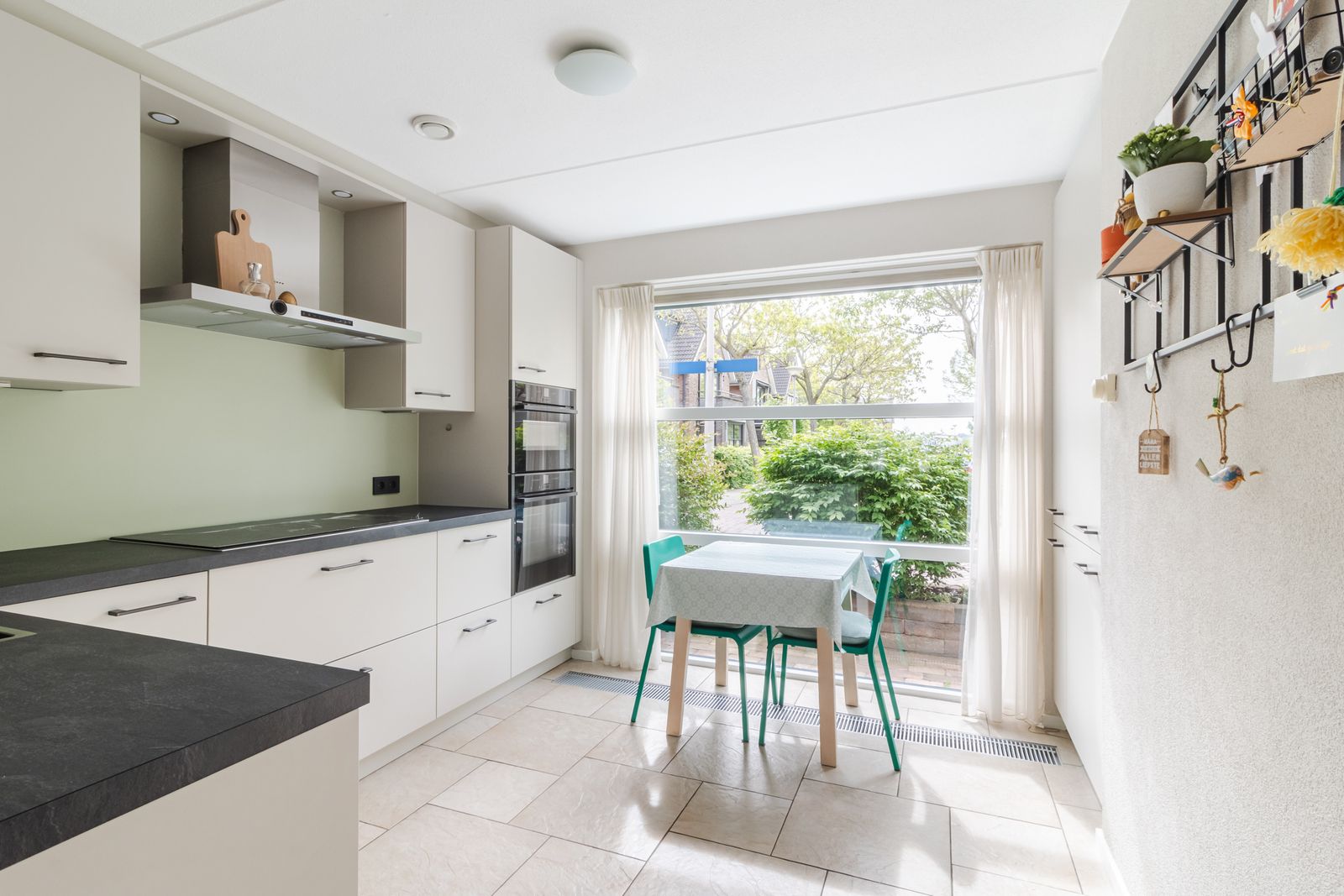 Vrouwe Van Loonstraat 19