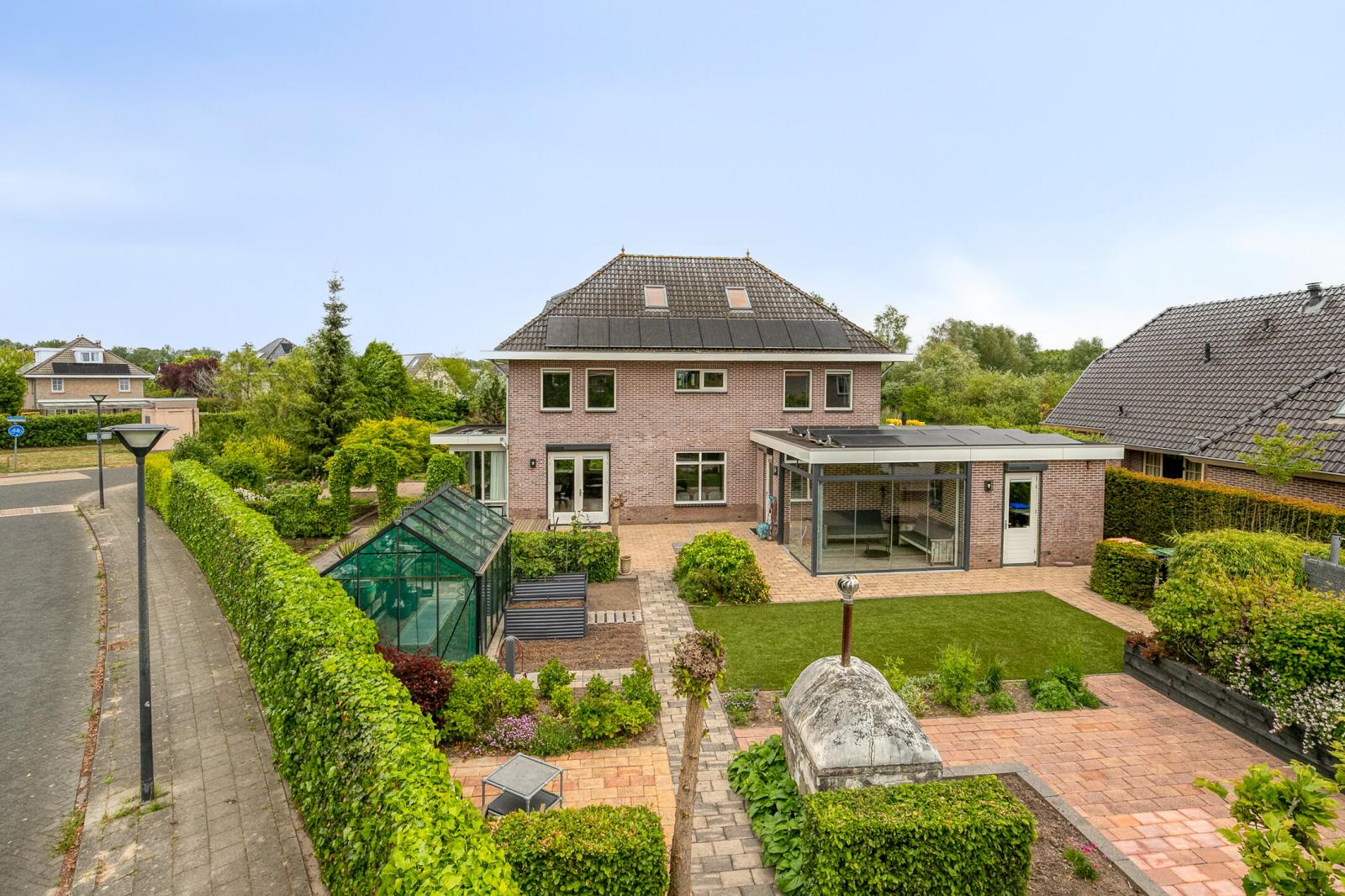 Westhoven 136
