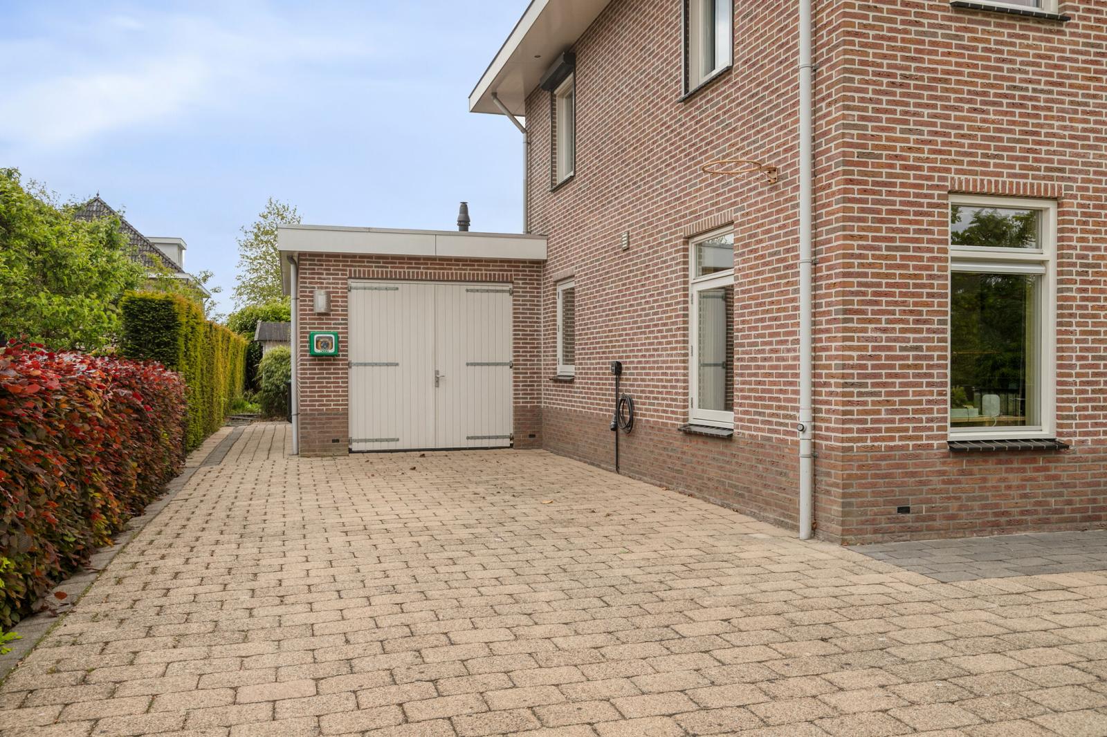 Westhoven 136