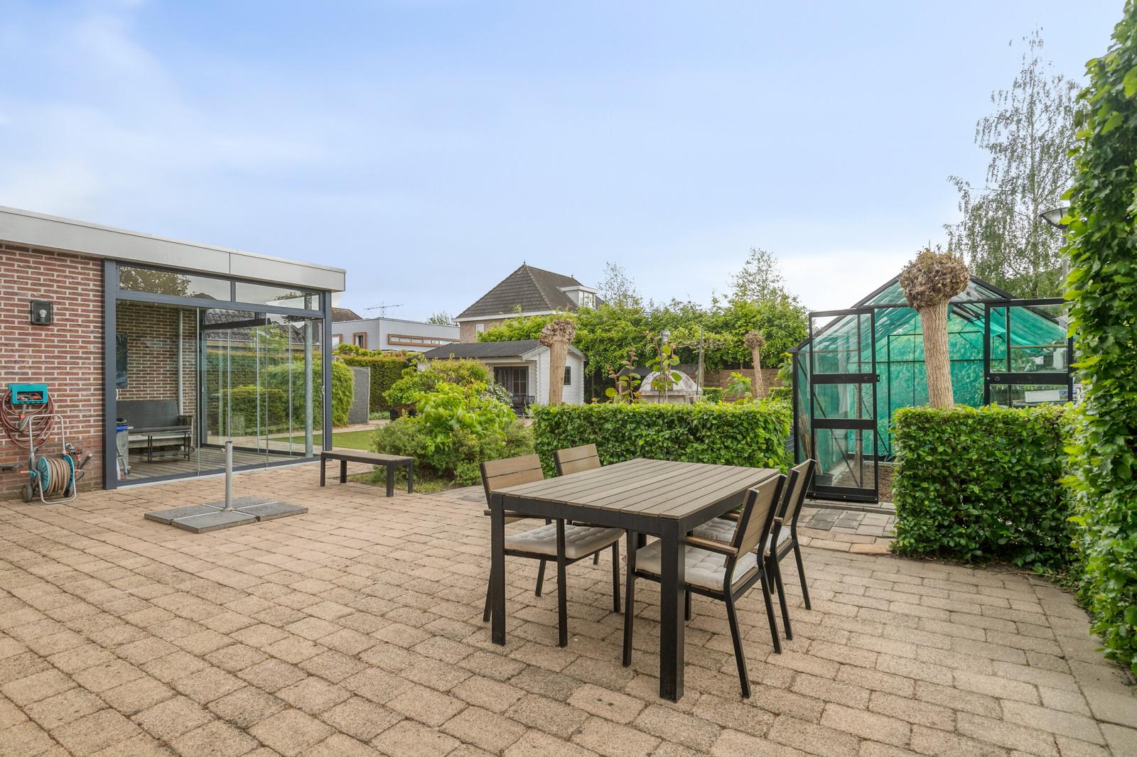 Westhoven 136