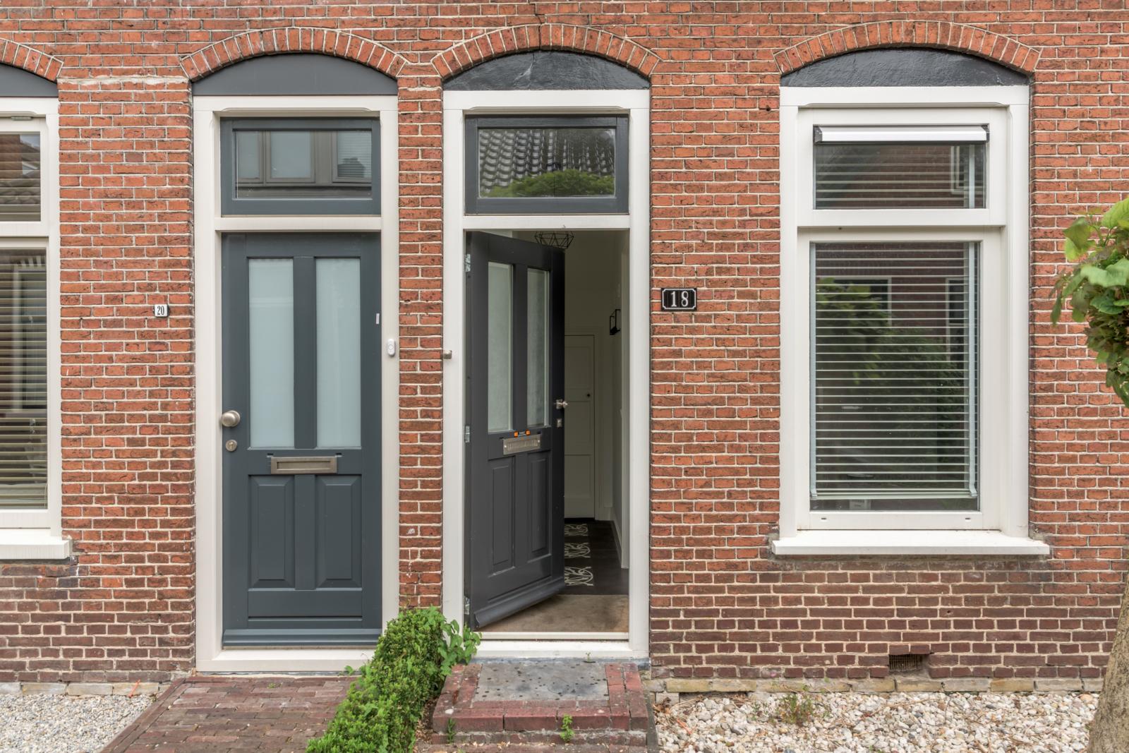 Schoolstraat 18
