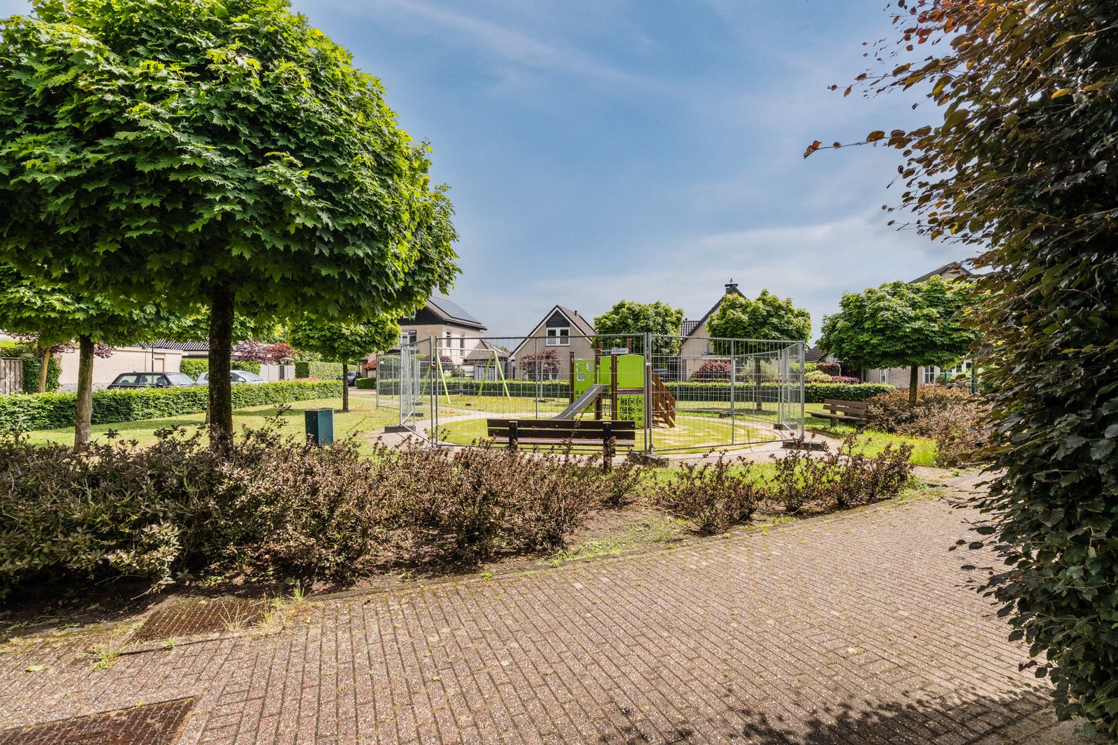 Van Rijnesteinlaan 11