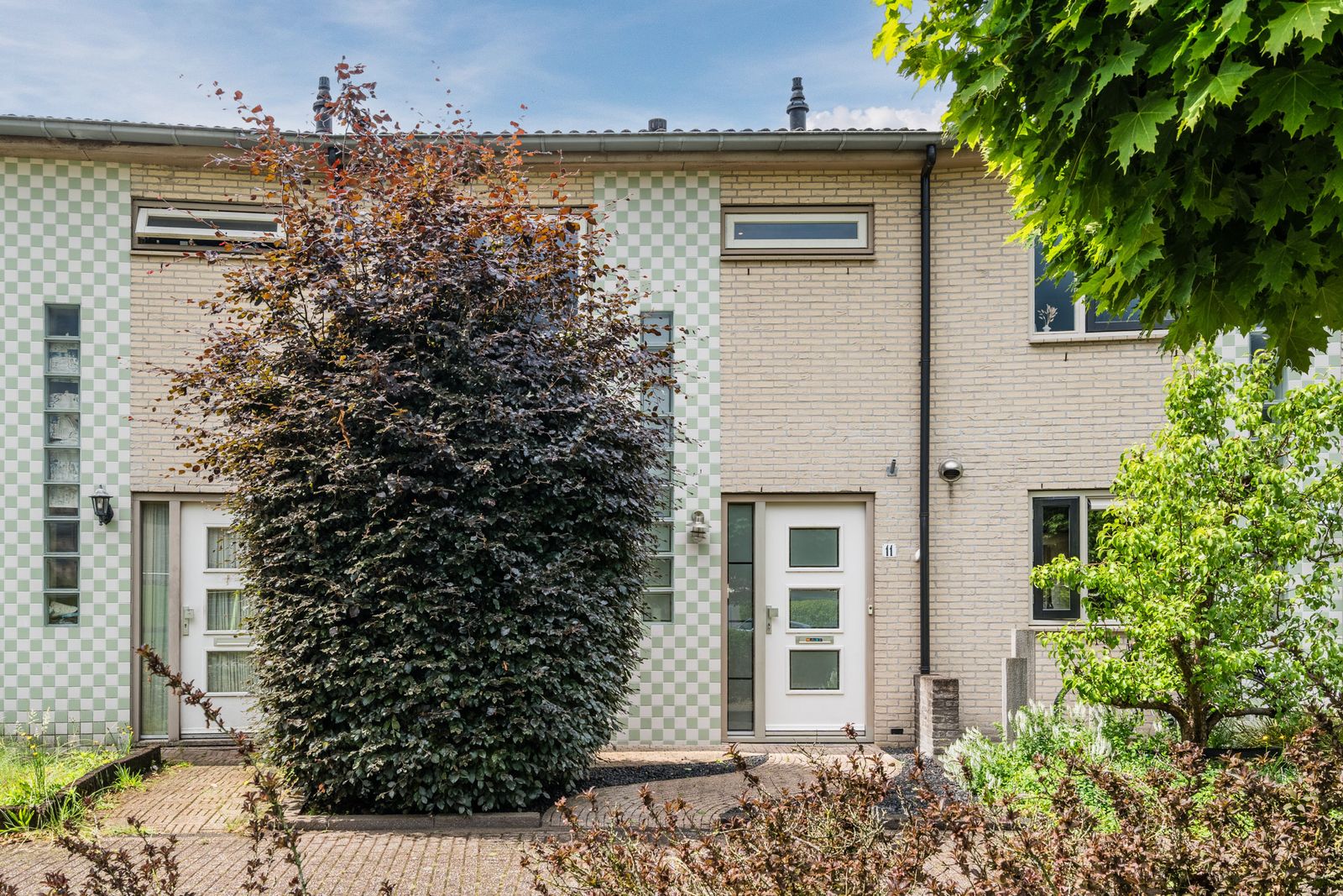 Van Rijnesteinlaan 11