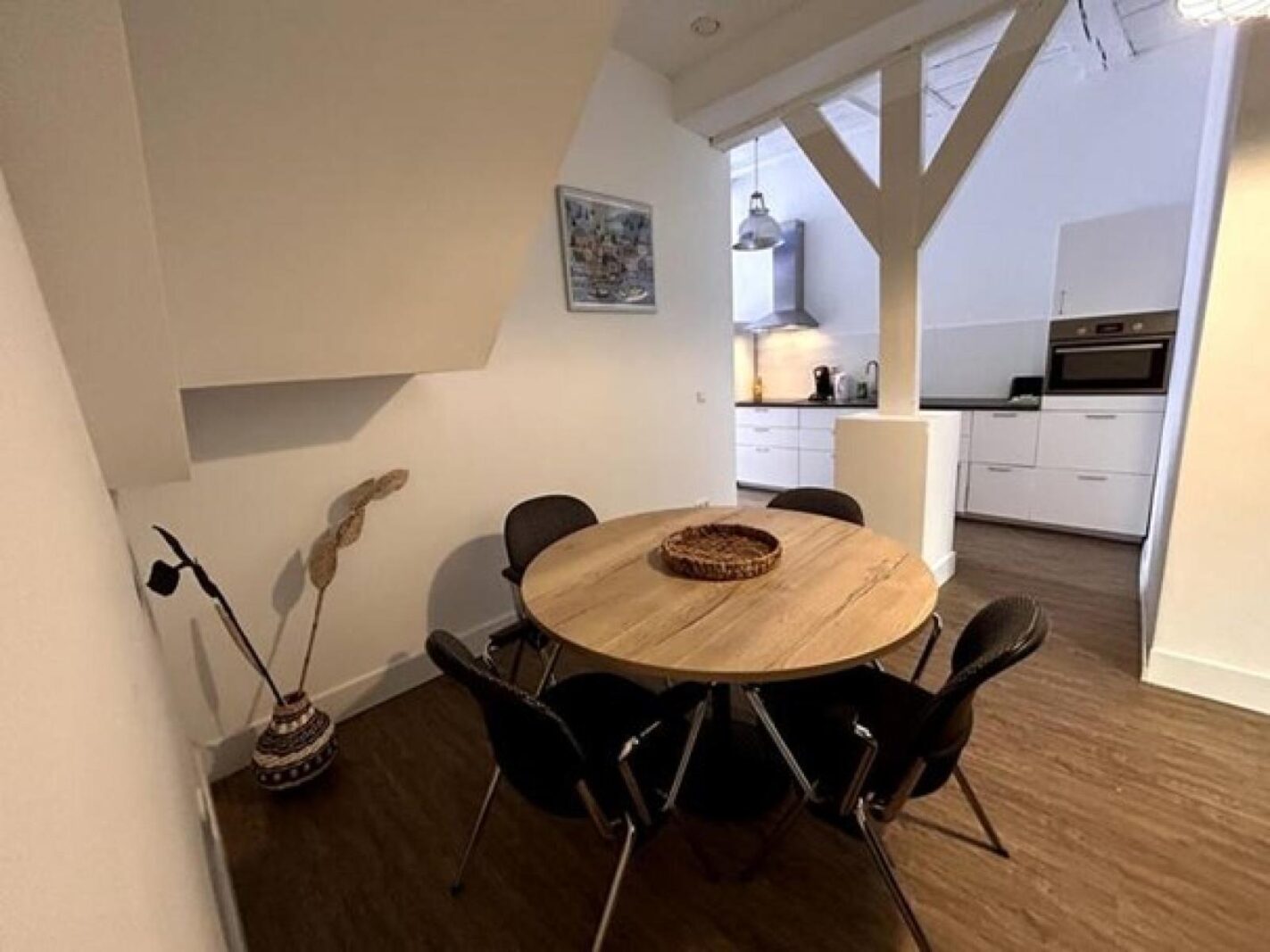 Kunstzinnig apartement, hartje centrum Dordrecht