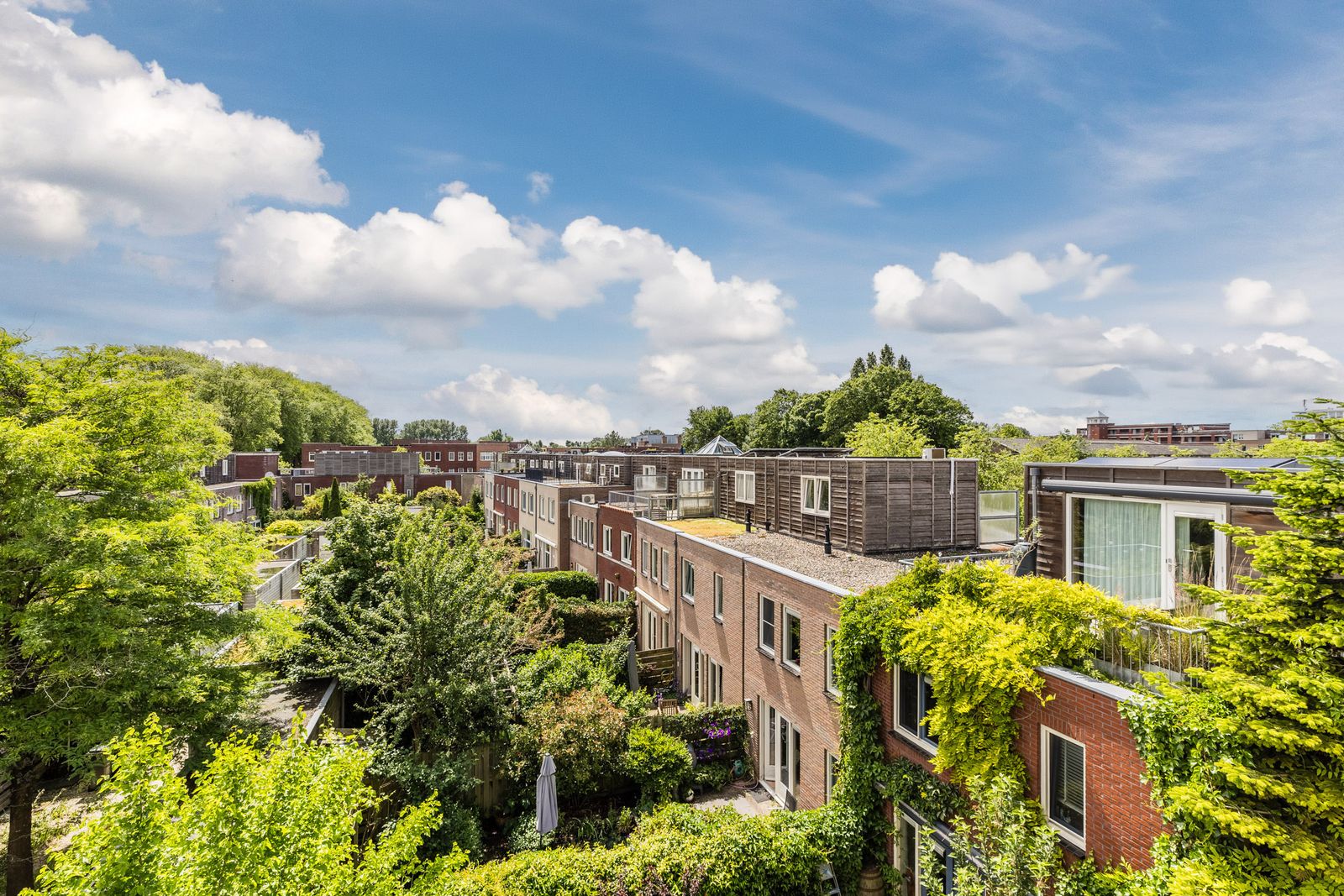 Dom H. van der Laanstraat 8