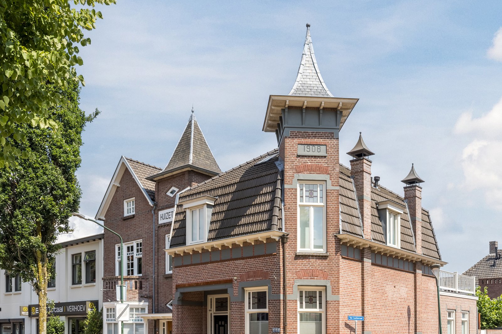 van Coothstraat 1