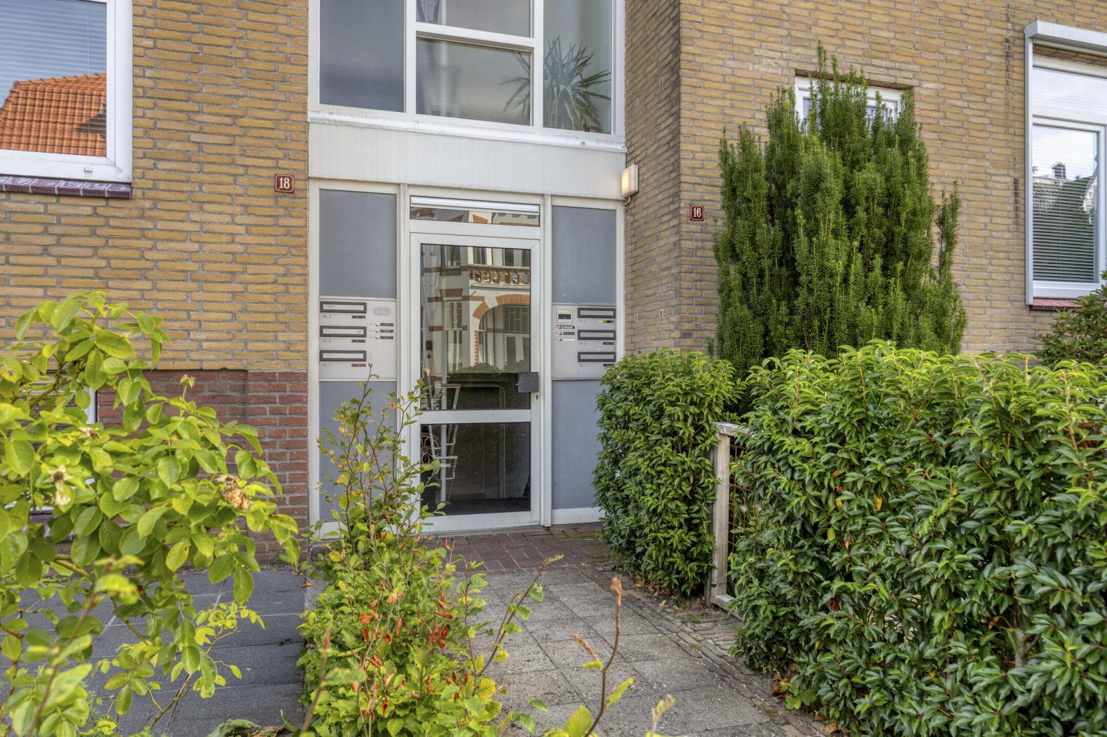 De Wetstraat 18-2