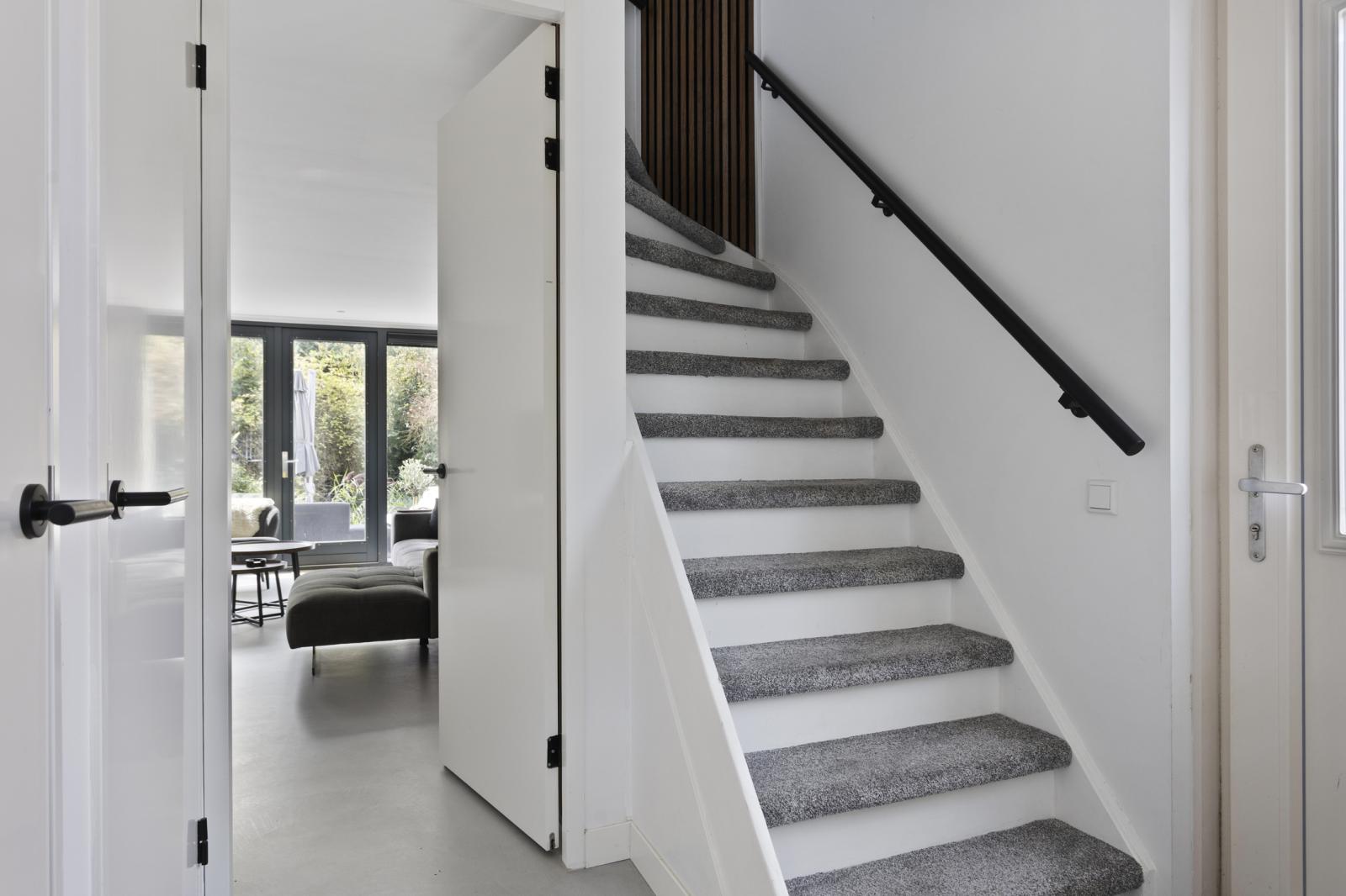 Schoener 42 47