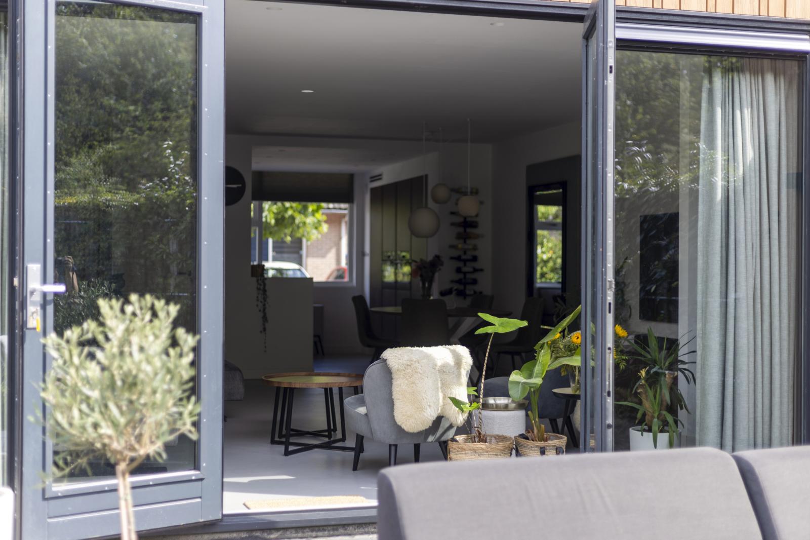 Schoener 42 47