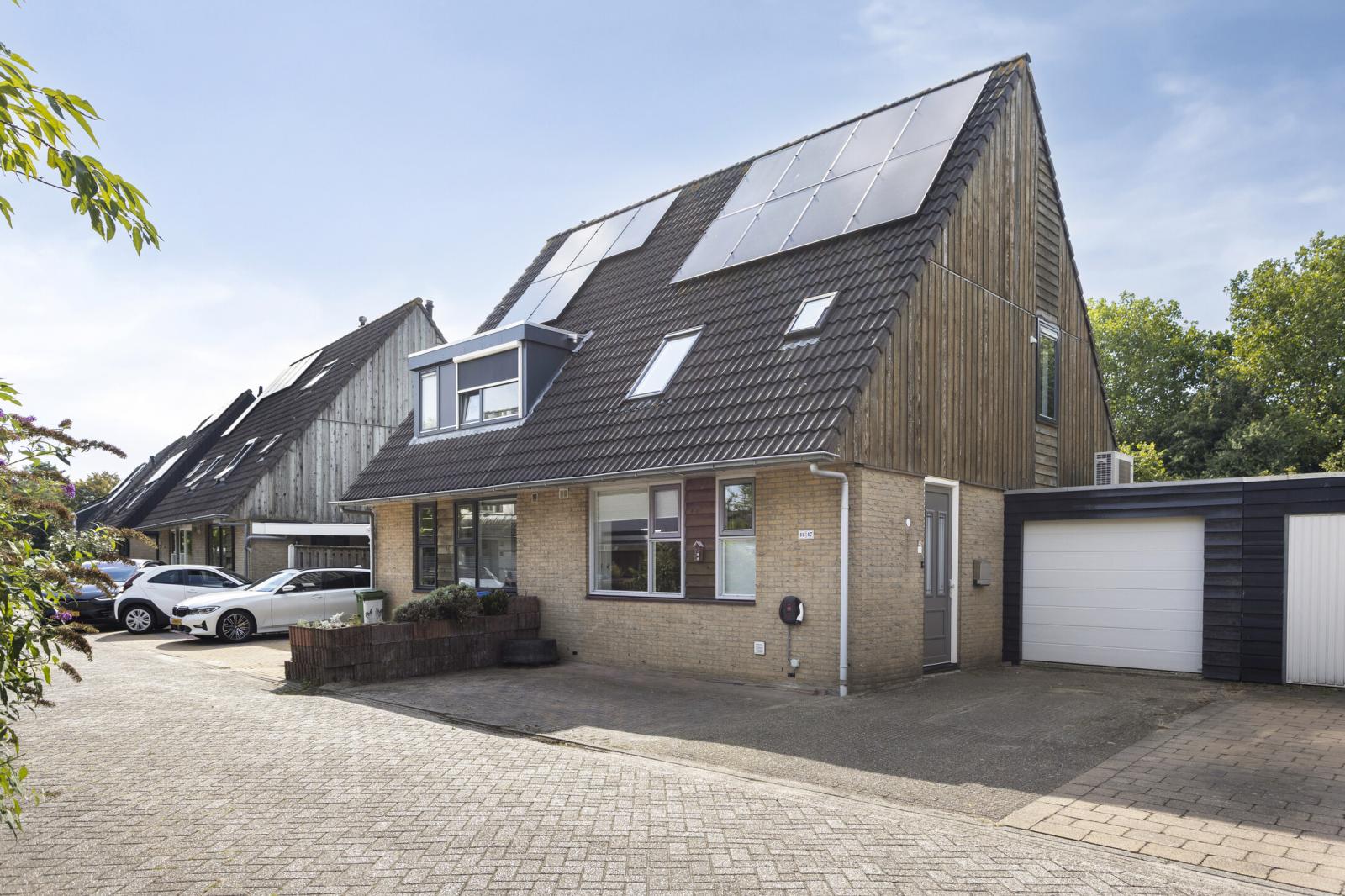 Schoener 42 47