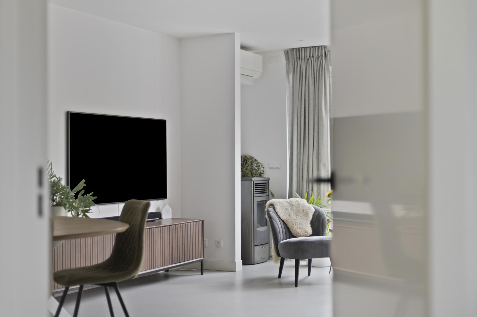 Schoener 42 47