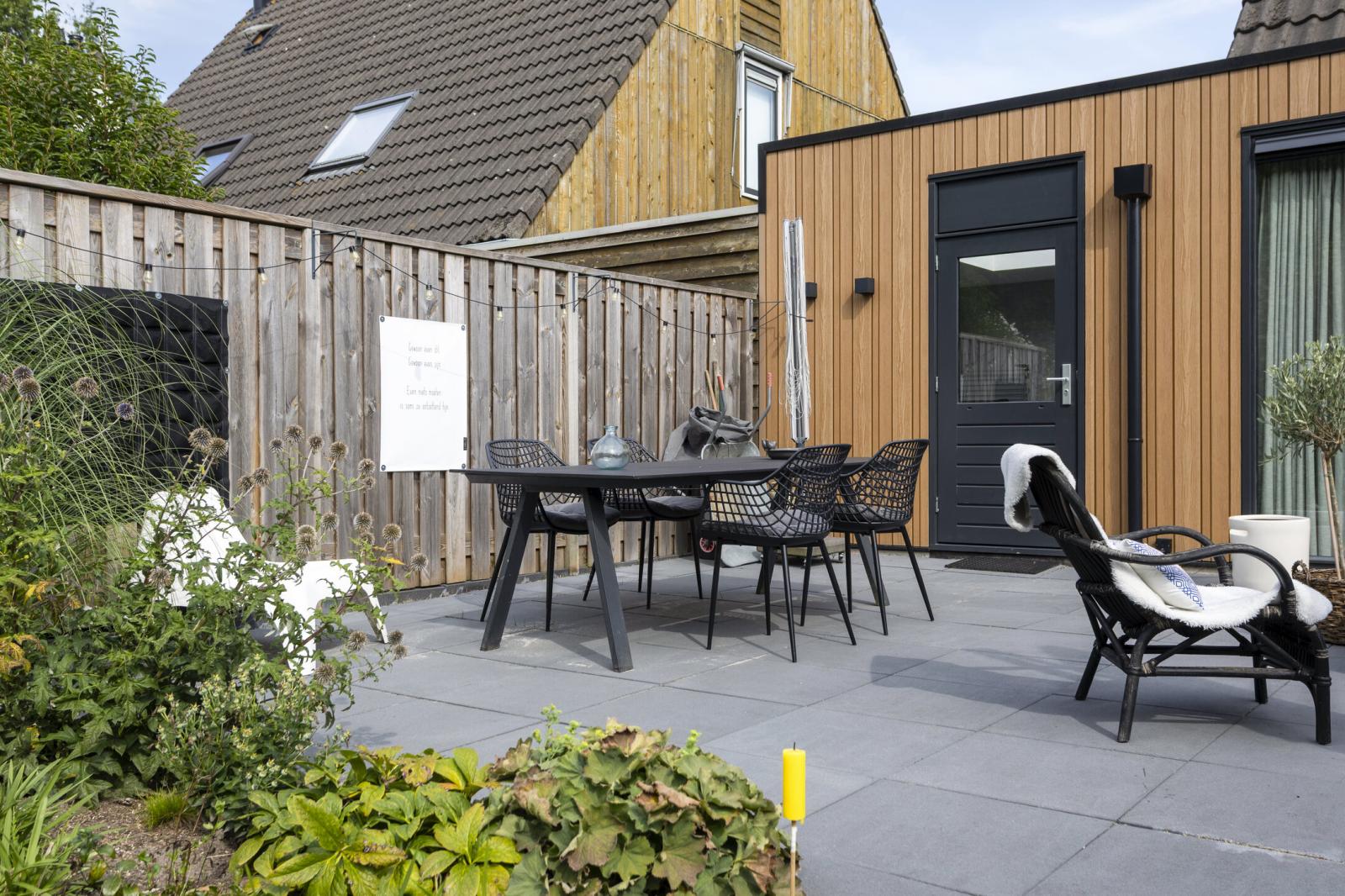 Schoener 42 47